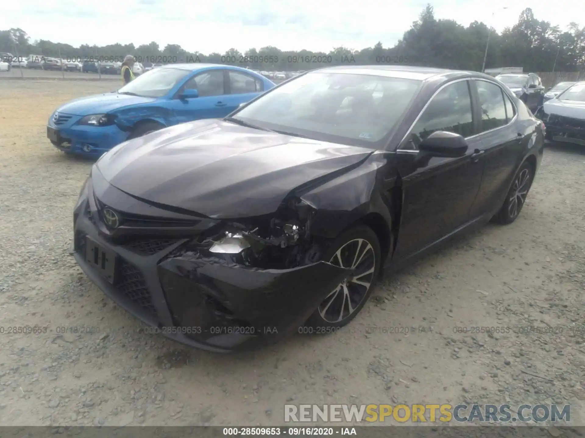 6 Photograph of a damaged car 4T1B11HKXKU852994 TOYOTA CAMRY 2019