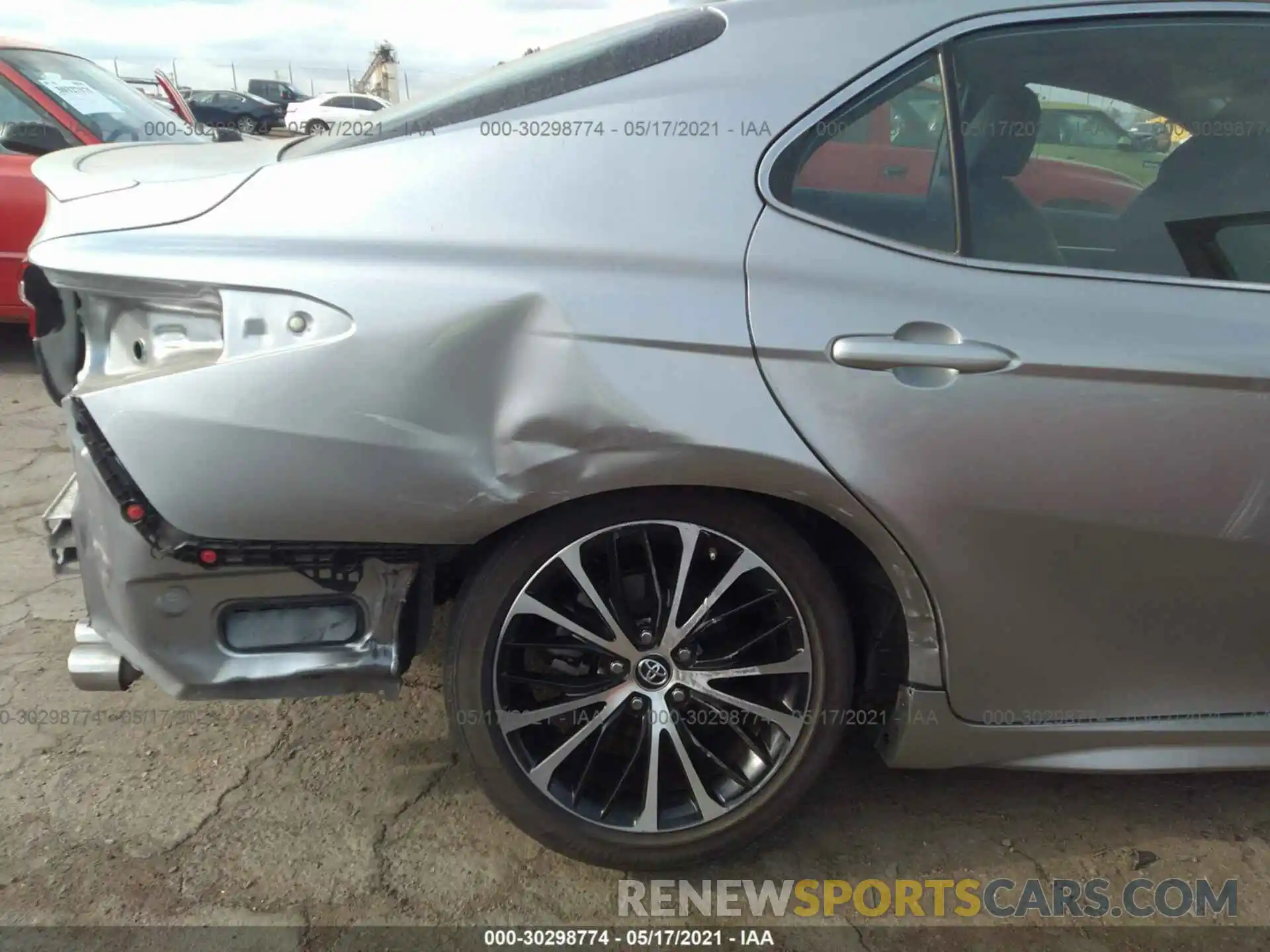 6 Photograph of a damaged car 4T1B11HKXKU853126 TOYOTA CAMRY 2019