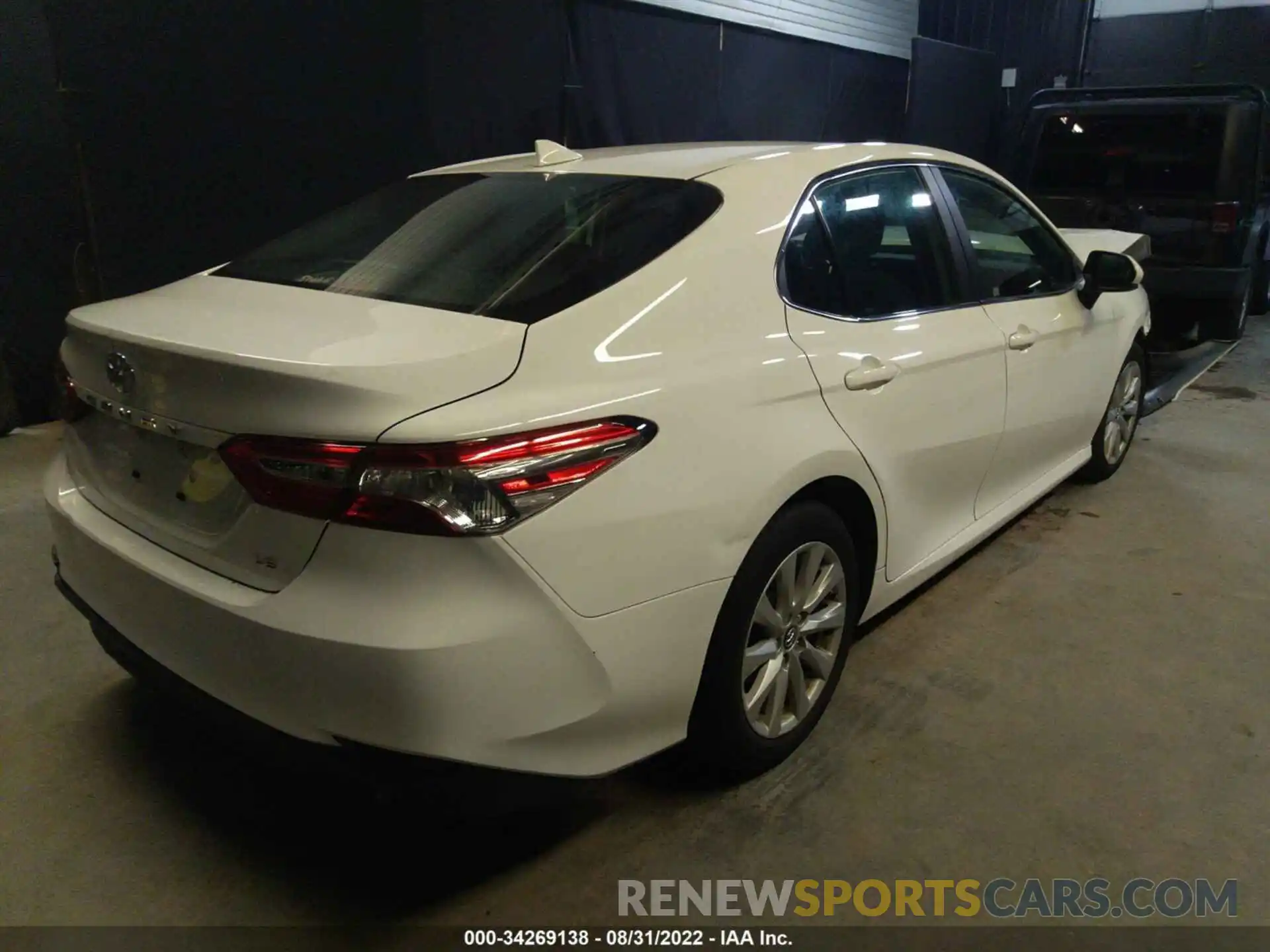 4 Photograph of a damaged car 4T1B11HKXKU853238 TOYOTA CAMRY 2019