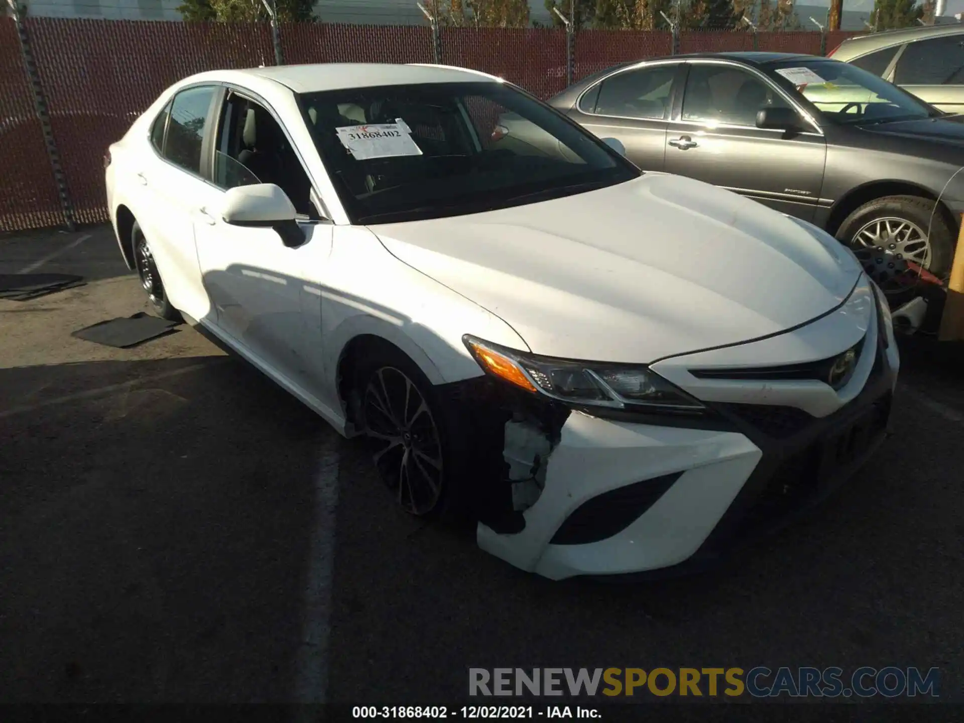 1 Photograph of a damaged car 4T1B11HKXKU854602 TOYOTA CAMRY 2019