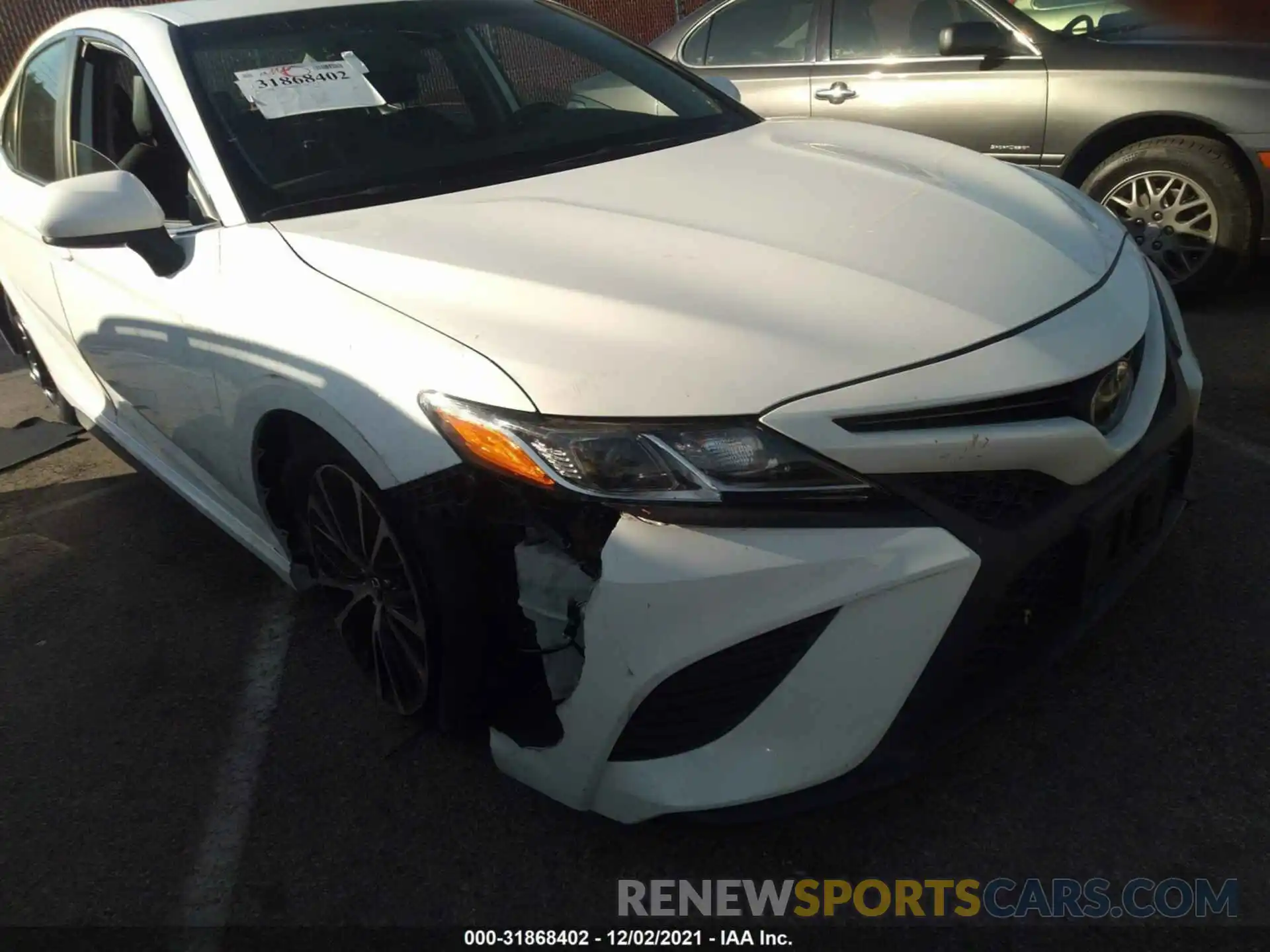 6 Photograph of a damaged car 4T1B11HKXKU854602 TOYOTA CAMRY 2019