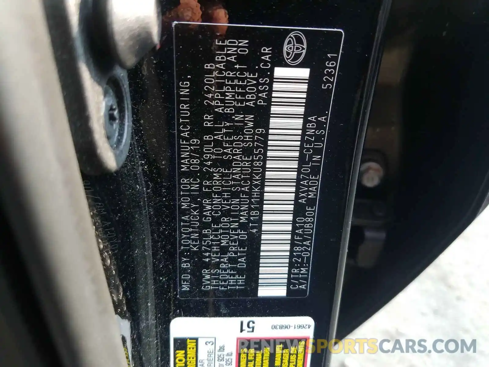 10 Photograph of a damaged car 4T1B11HKXKU855779 TOYOTA CAMRY 2019