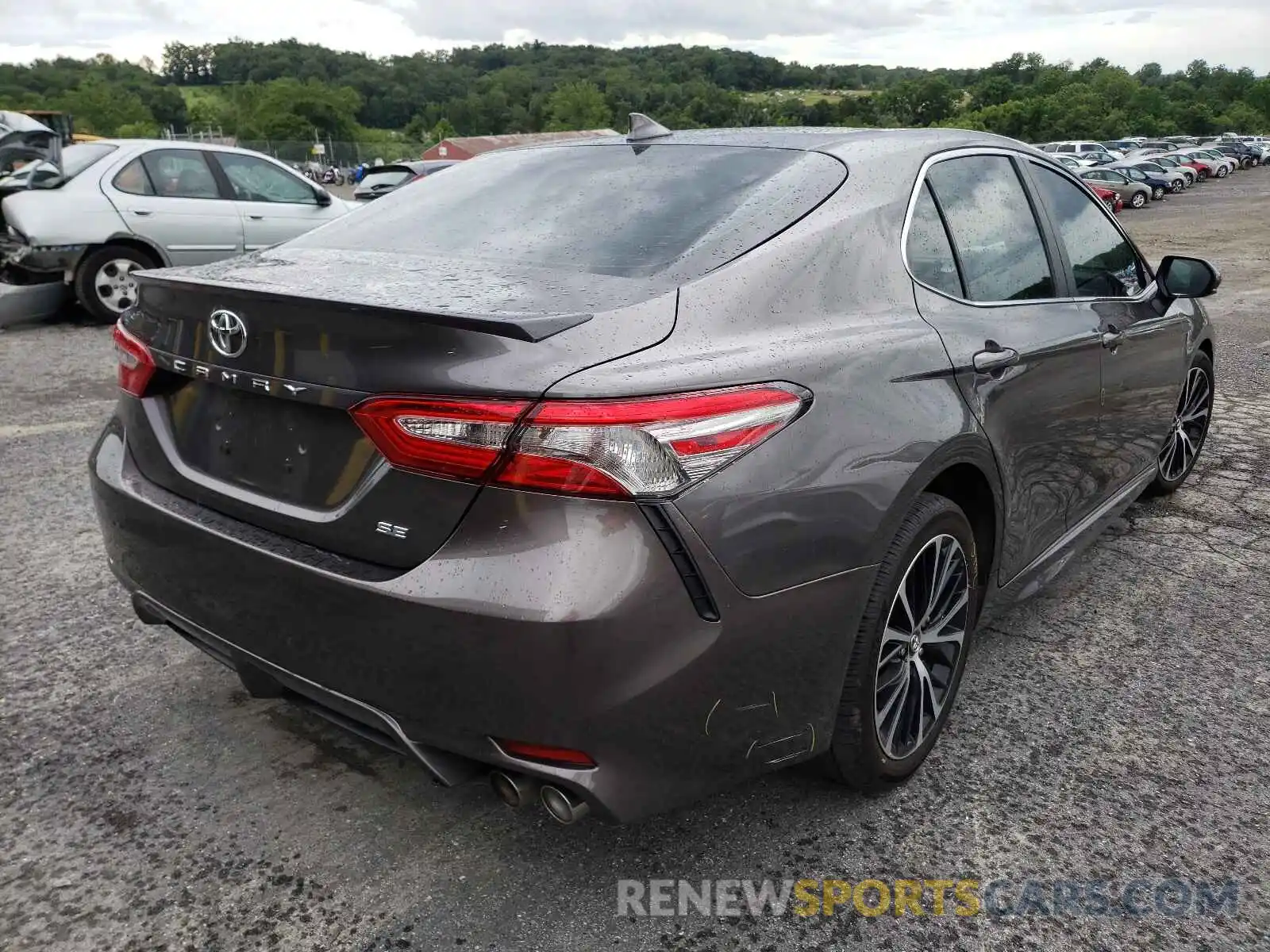 4 Photograph of a damaged car 4T1B11HKXKU856012 TOYOTA CAMRY 2019