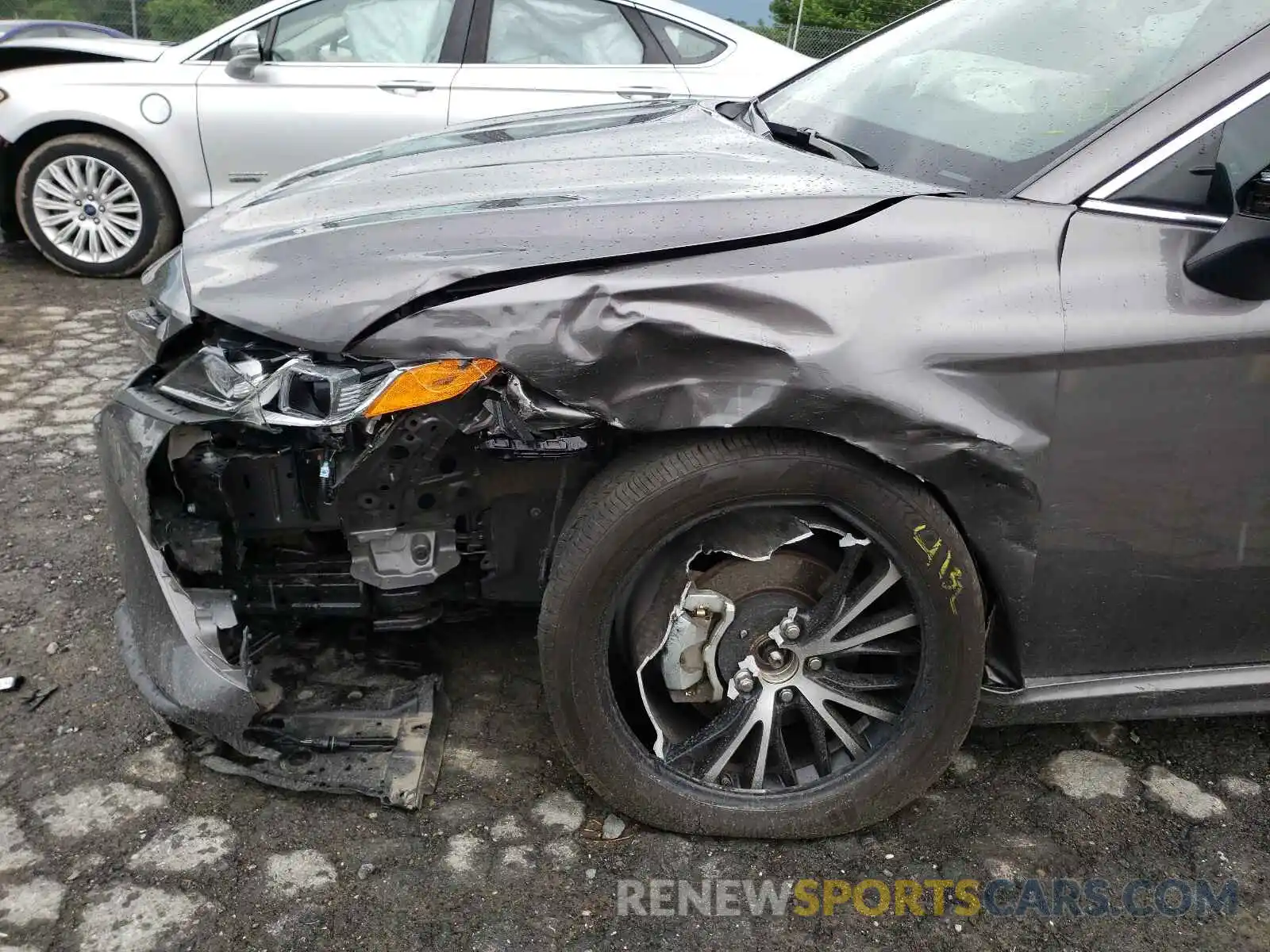 9 Photograph of a damaged car 4T1B11HKXKU856012 TOYOTA CAMRY 2019