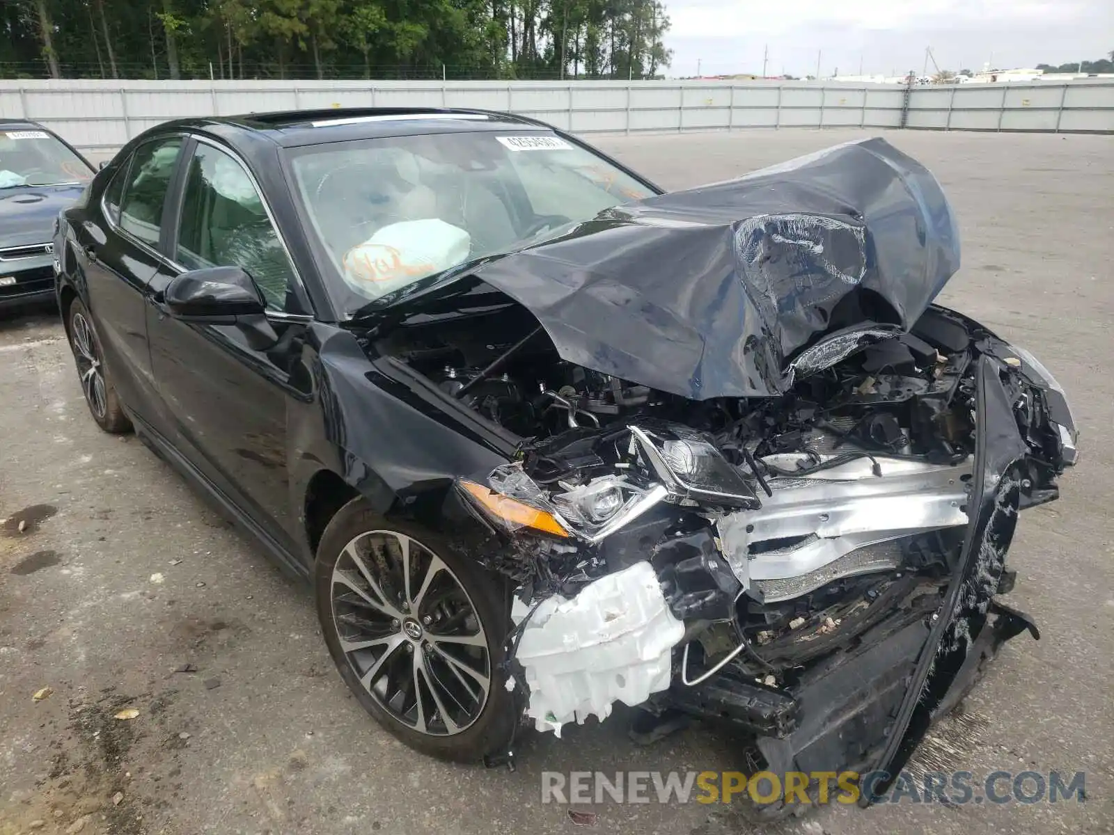 1 Photograph of a damaged car 4T1B11HKXKU856852 TOYOTA CAMRY 2019