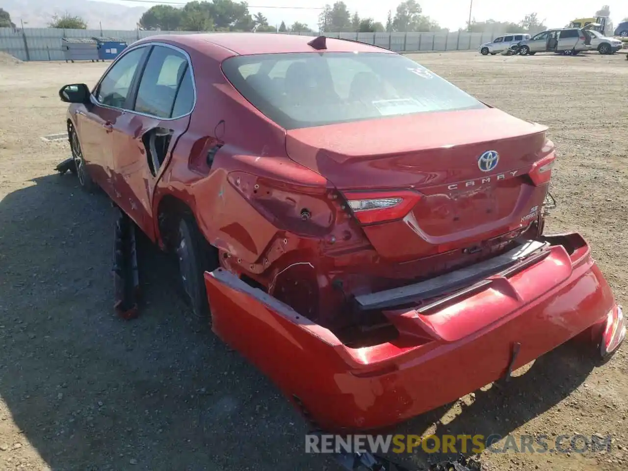 3 Photograph of a damaged car 4T1B21HK0KU010551 TOYOTA CAMRY 2019