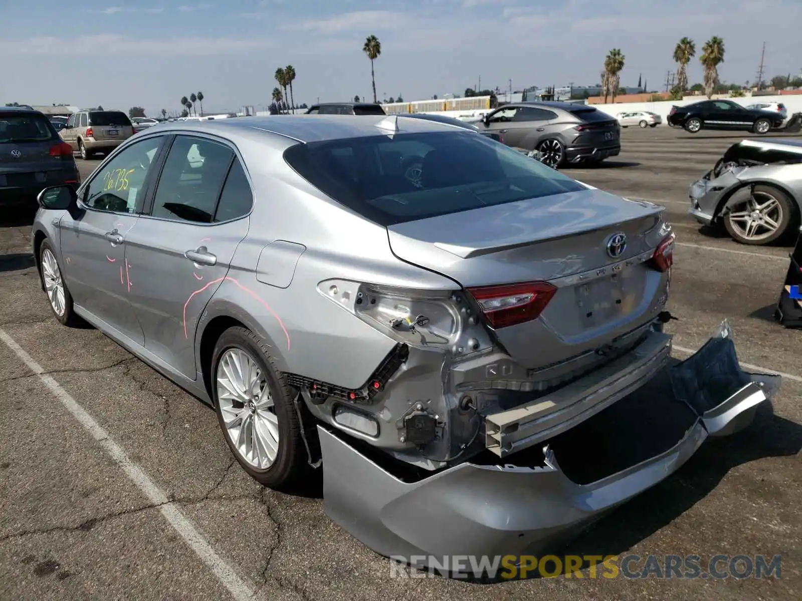 3 Photograph of a damaged car 4T1B21HK0KU010694 TOYOTA CAMRY 2019