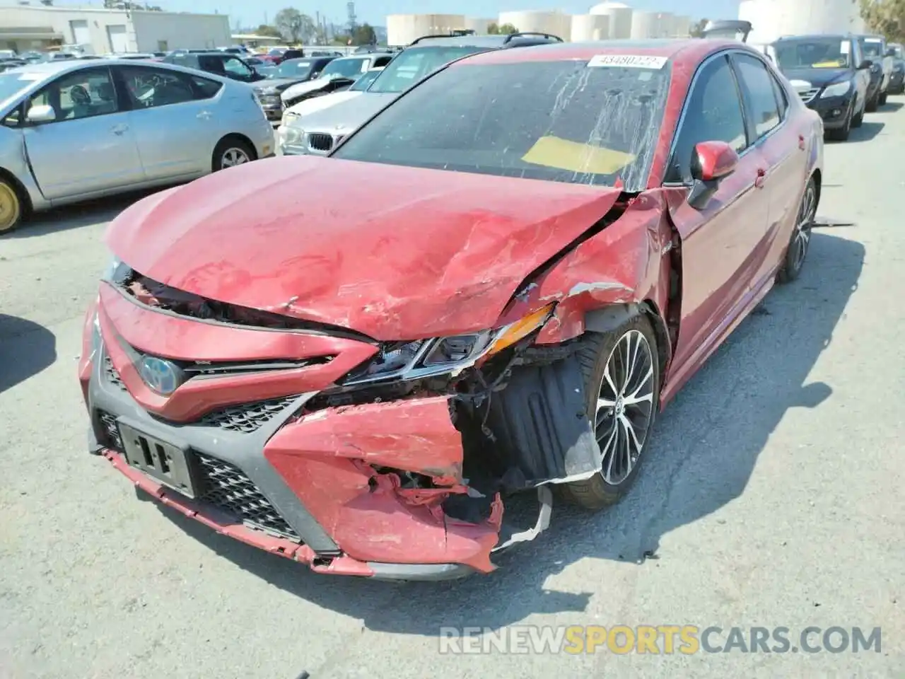 2 Photograph of a damaged car 4T1B21HK0KU011893 TOYOTA CAMRY 2019