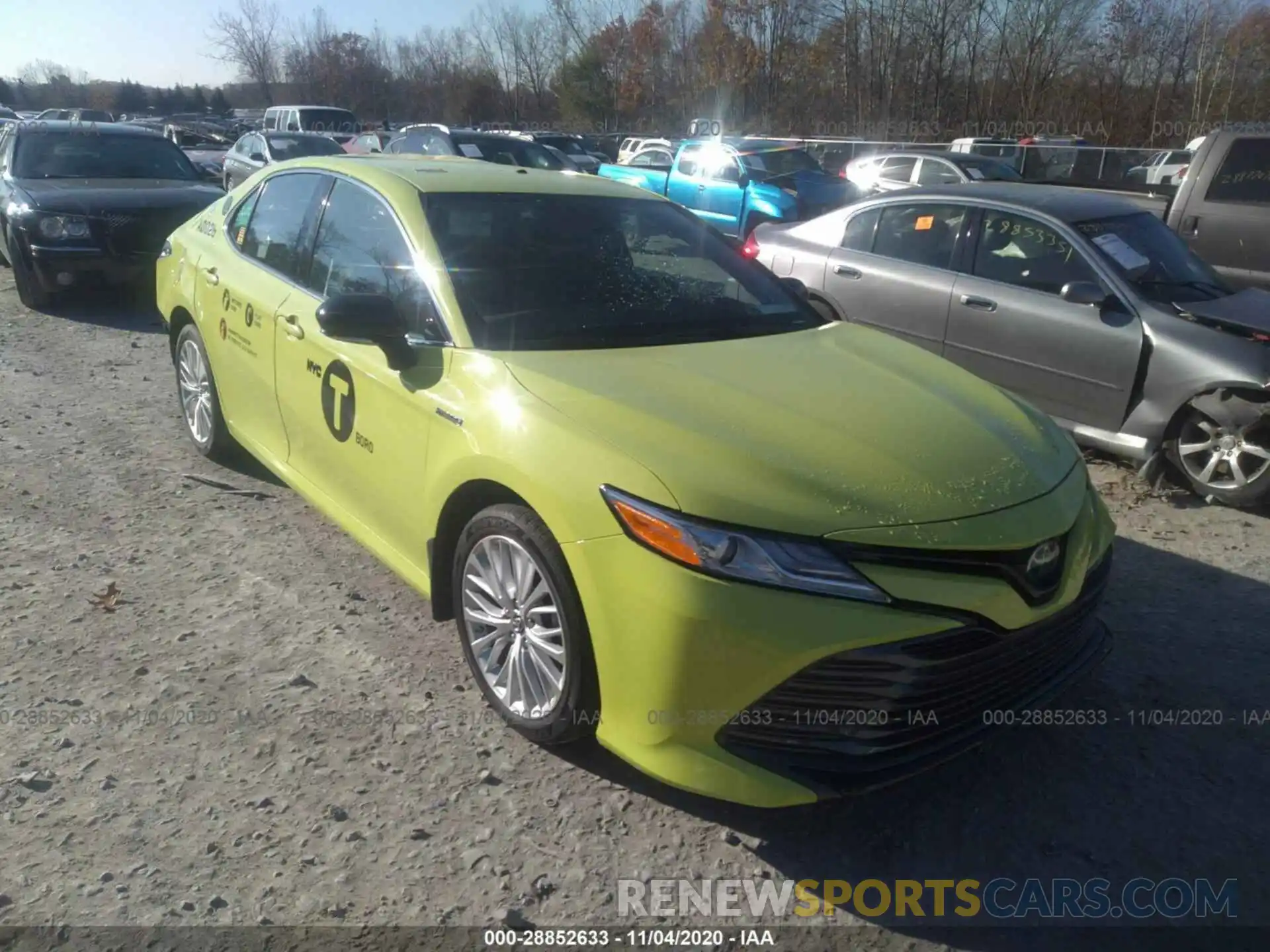 1 Photograph of a damaged car 4T1B21HK0KU013028 TOYOTA CAMRY 2019