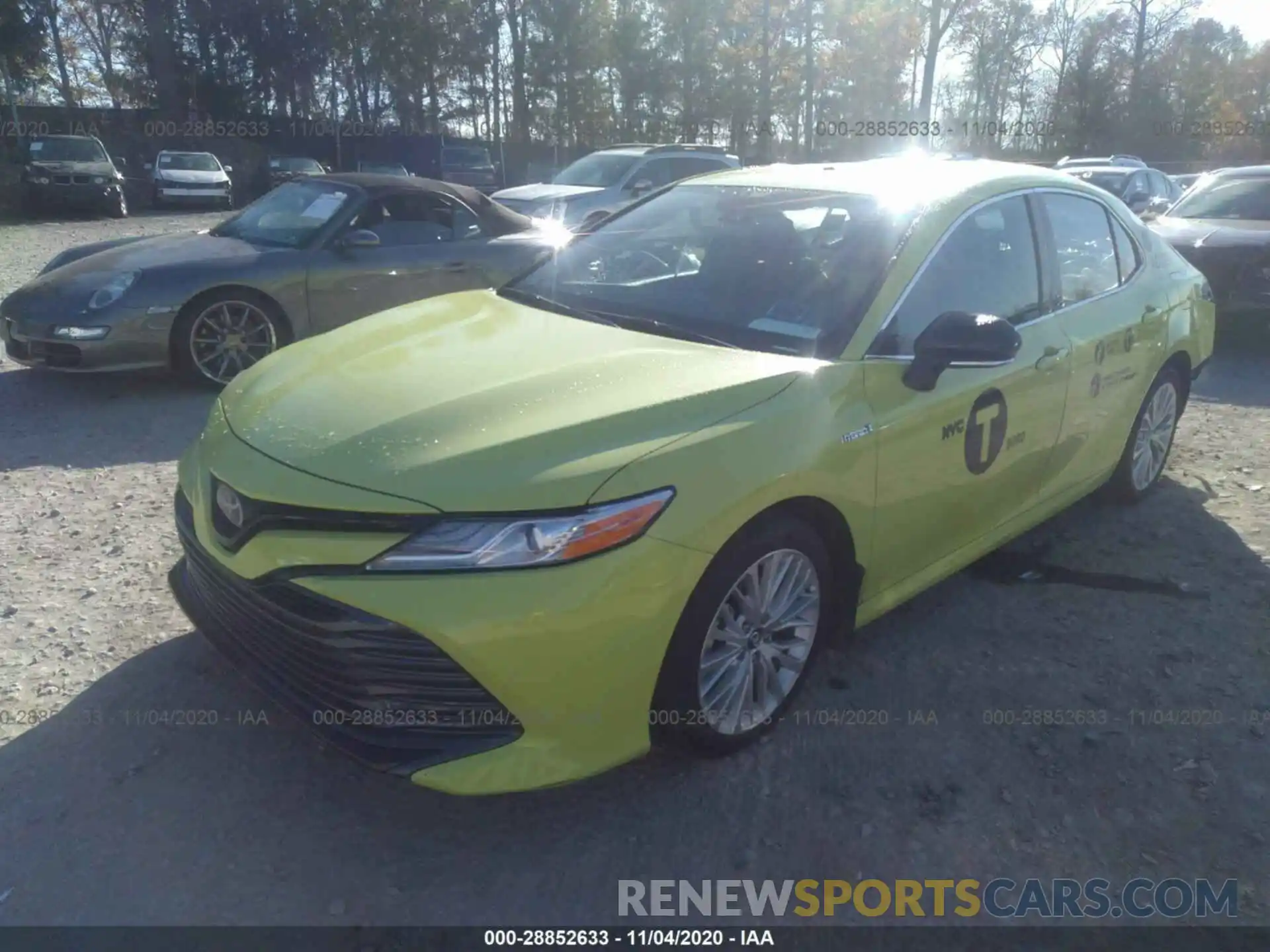 2 Photograph of a damaged car 4T1B21HK0KU013028 TOYOTA CAMRY 2019