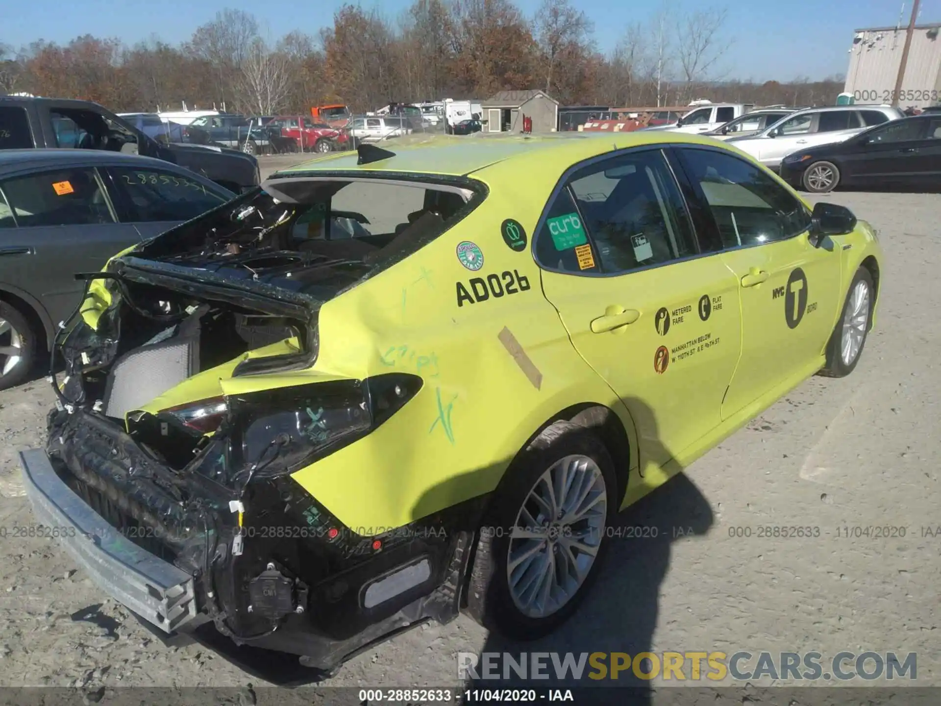 4 Photograph of a damaged car 4T1B21HK0KU013028 TOYOTA CAMRY 2019