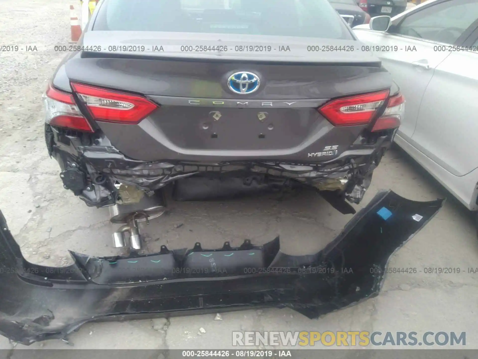 6 Photograph of a damaged car 4T1B21HK0KU013854 TOYOTA CAMRY 2019