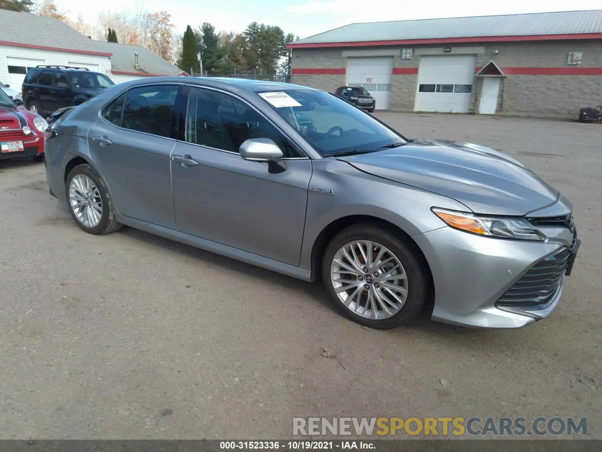 1 Photograph of a damaged car 4T1B21HK0KU510967 TOYOTA CAMRY 2019