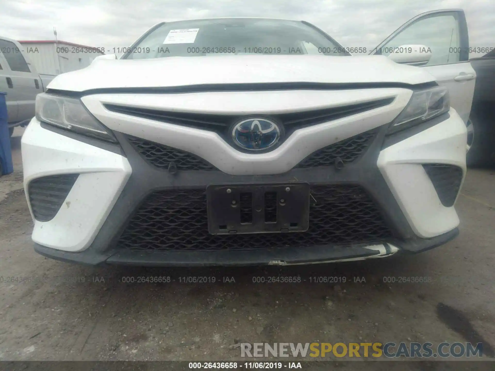 6 Photograph of a damaged car 4T1B21HK0KU512458 TOYOTA CAMRY 2019