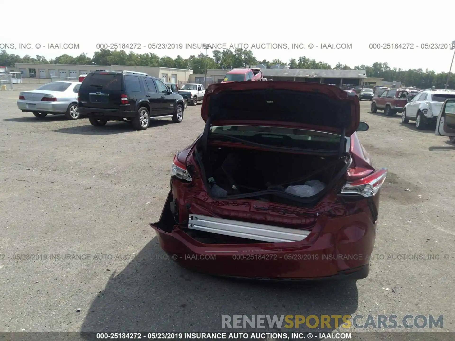 6 Photograph of a damaged car 4T1B21HK0KU512461 TOYOTA CAMRY 2019