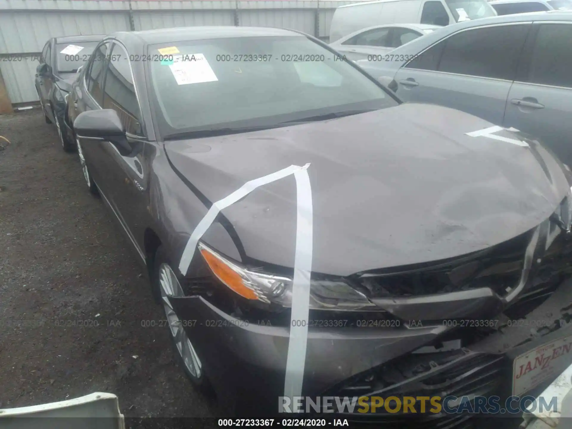 1 Photograph of a damaged car 4T1B21HK0KU512878 TOYOTA CAMRY 2019