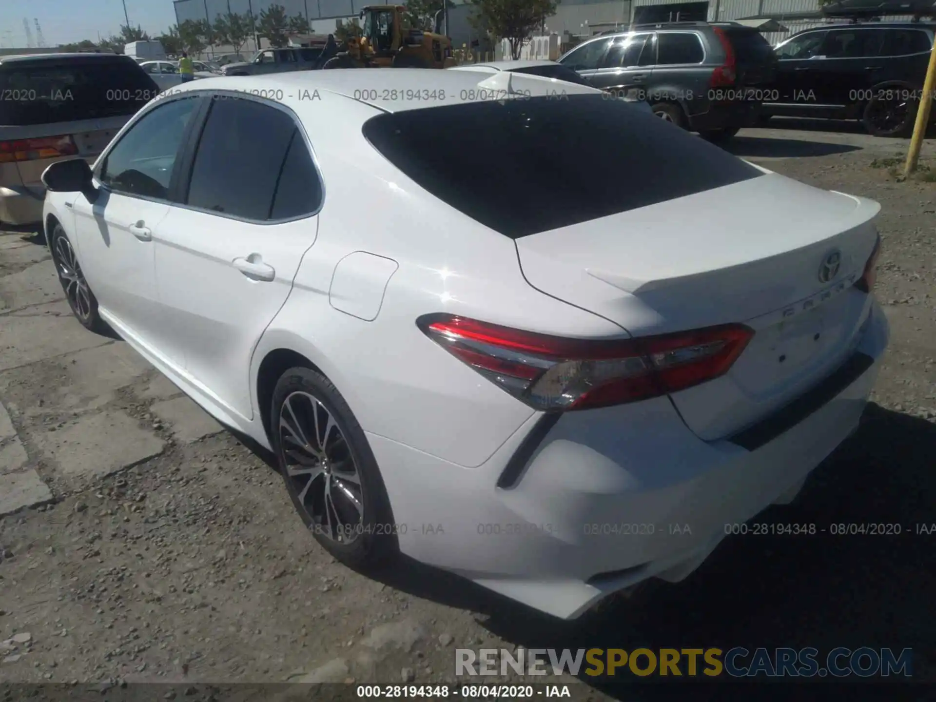 3 Photograph of a damaged car 4T1B21HK0KU513867 TOYOTA CAMRY 2019