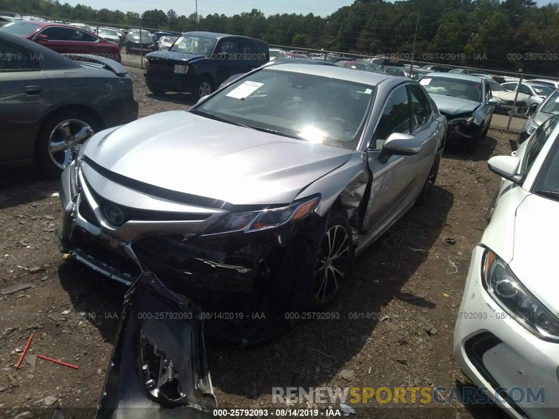 2 Photograph of a damaged car 4T1B21HK0KU514758 TOYOTA CAMRY 2019