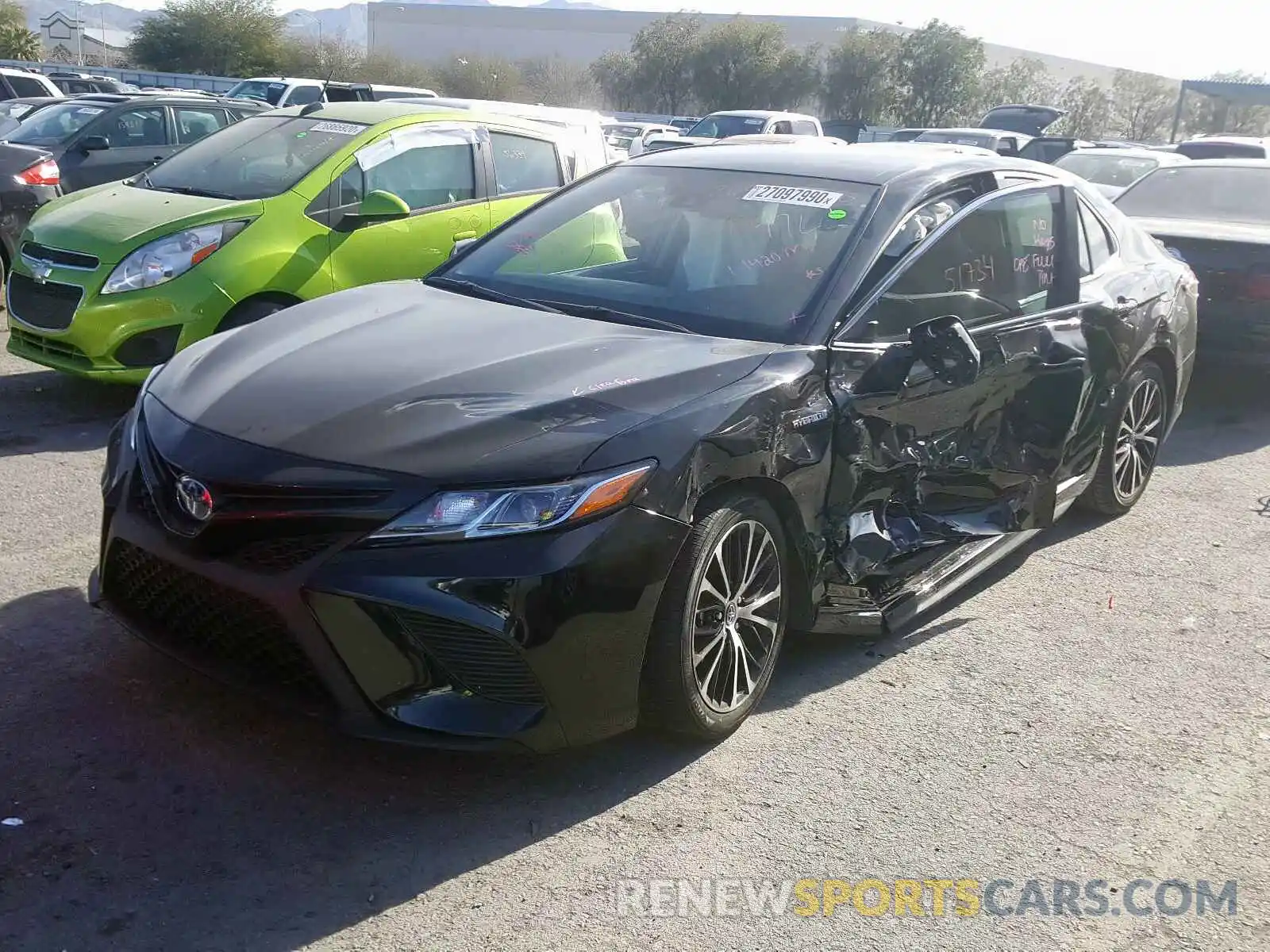 2 Photograph of a damaged car 4T1B21HK0KU515201 TOYOTA CAMRY 2019