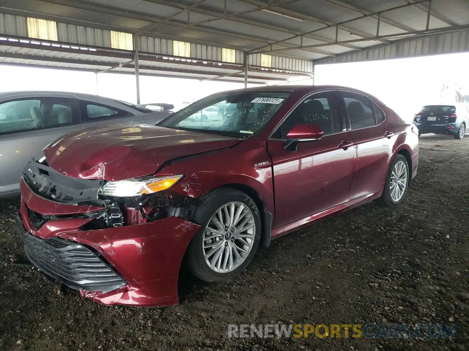 2 Photograph of a damaged car 4T1B21HK0KU515408 TOYOTA CAMRY 2019