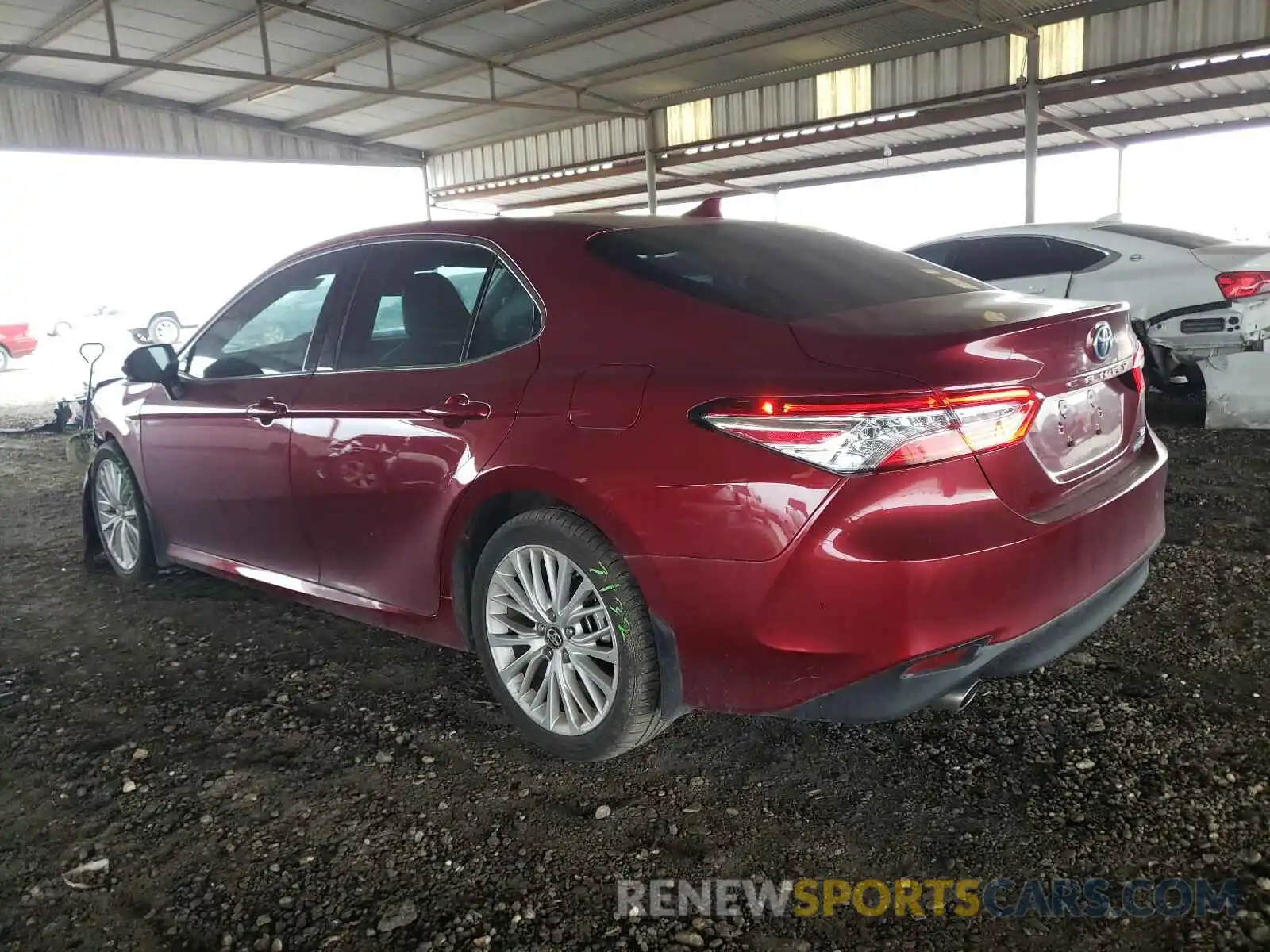 3 Photograph of a damaged car 4T1B21HK0KU515408 TOYOTA CAMRY 2019