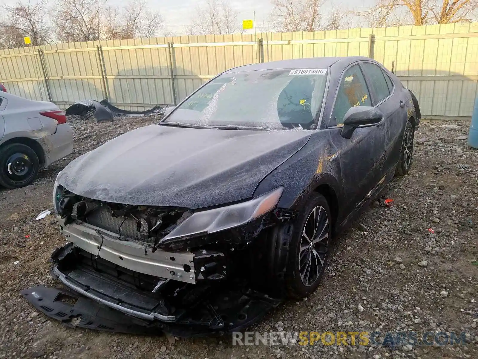 2 Фотография поврежденного автомобиля 4T1B21HK0KU516543 TOYOTA CAMRY 2019