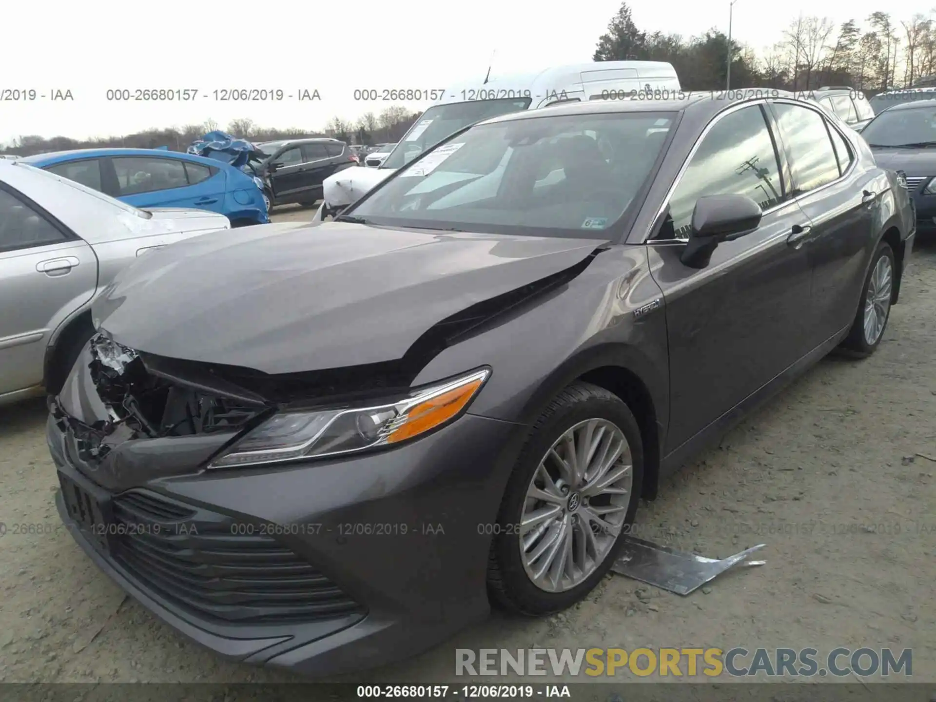 2 Photograph of a damaged car 4T1B21HK0KU519779 TOYOTA CAMRY 2019