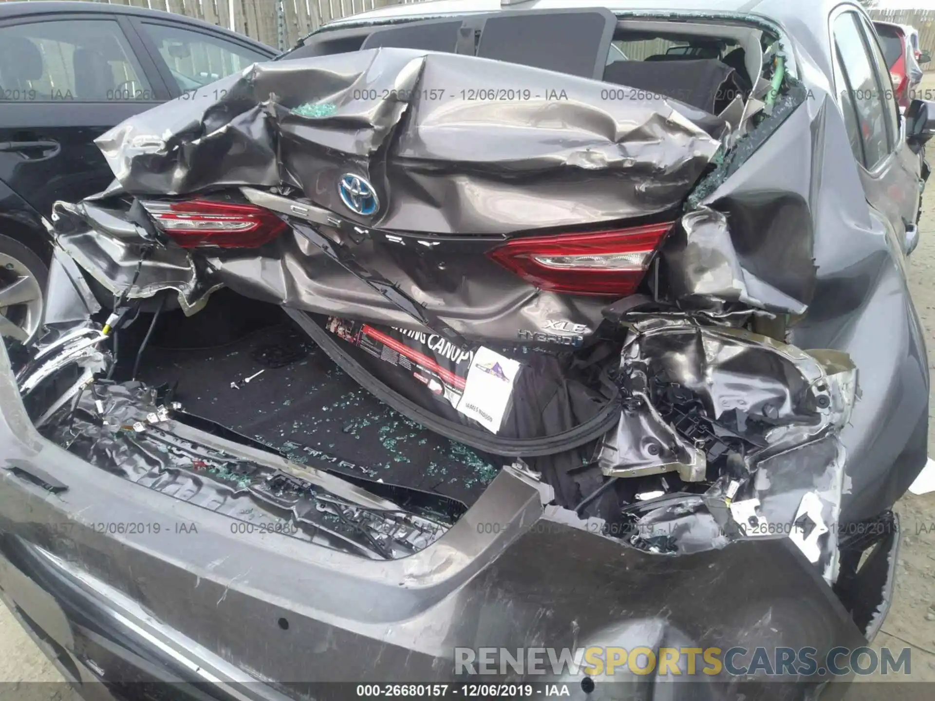 6 Photograph of a damaged car 4T1B21HK0KU519779 TOYOTA CAMRY 2019