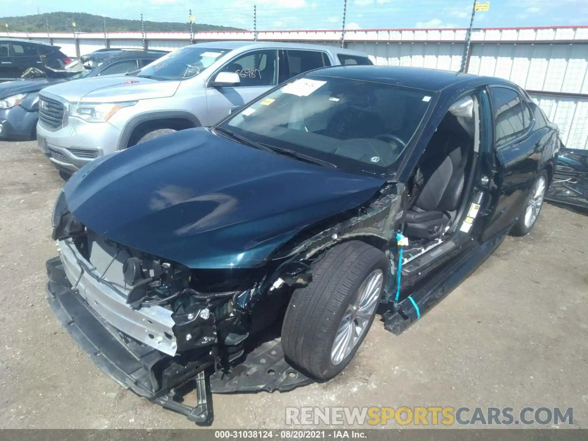 2 Photograph of a damaged car 4T1B21HK0KU520897 TOYOTA CAMRY 2019