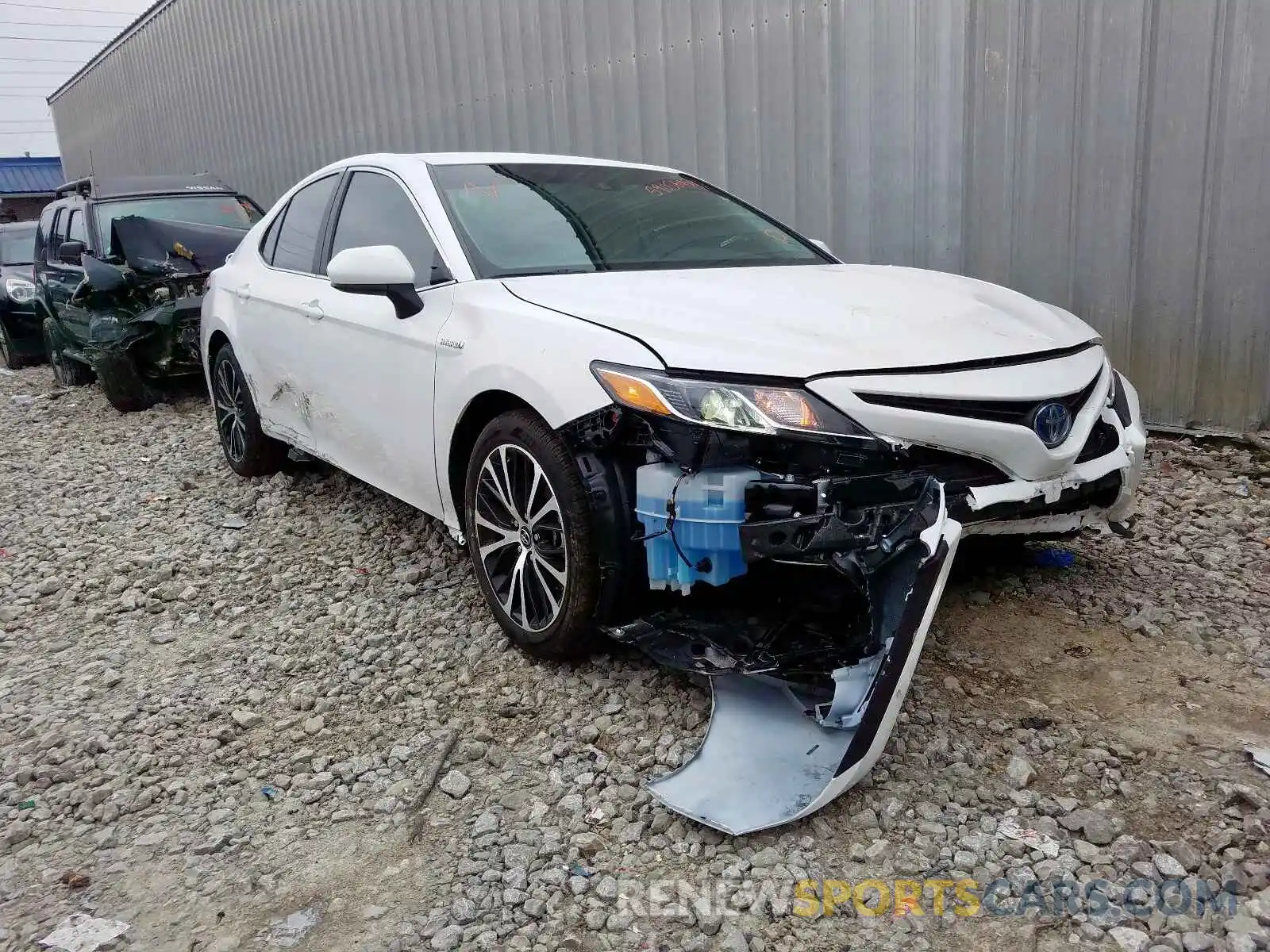 1 Photograph of a damaged car 4T1B21HK1KU012244 TOYOTA CAMRY 2019