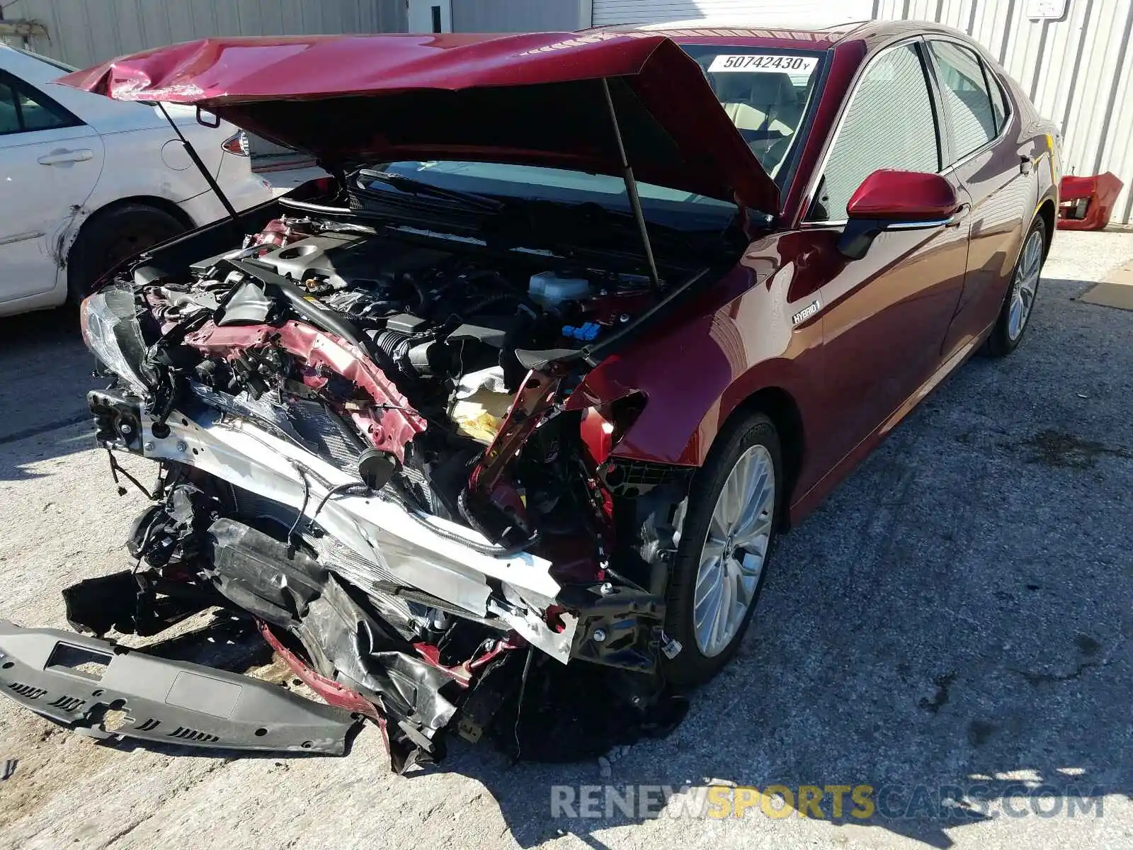 2 Photograph of a damaged car 4T1B21HK1KU013216 TOYOTA CAMRY 2019