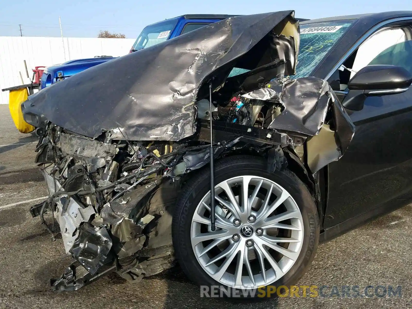 9 Photograph of a damaged car 4T1B21HK1KU514509 TOYOTA CAMRY 2019