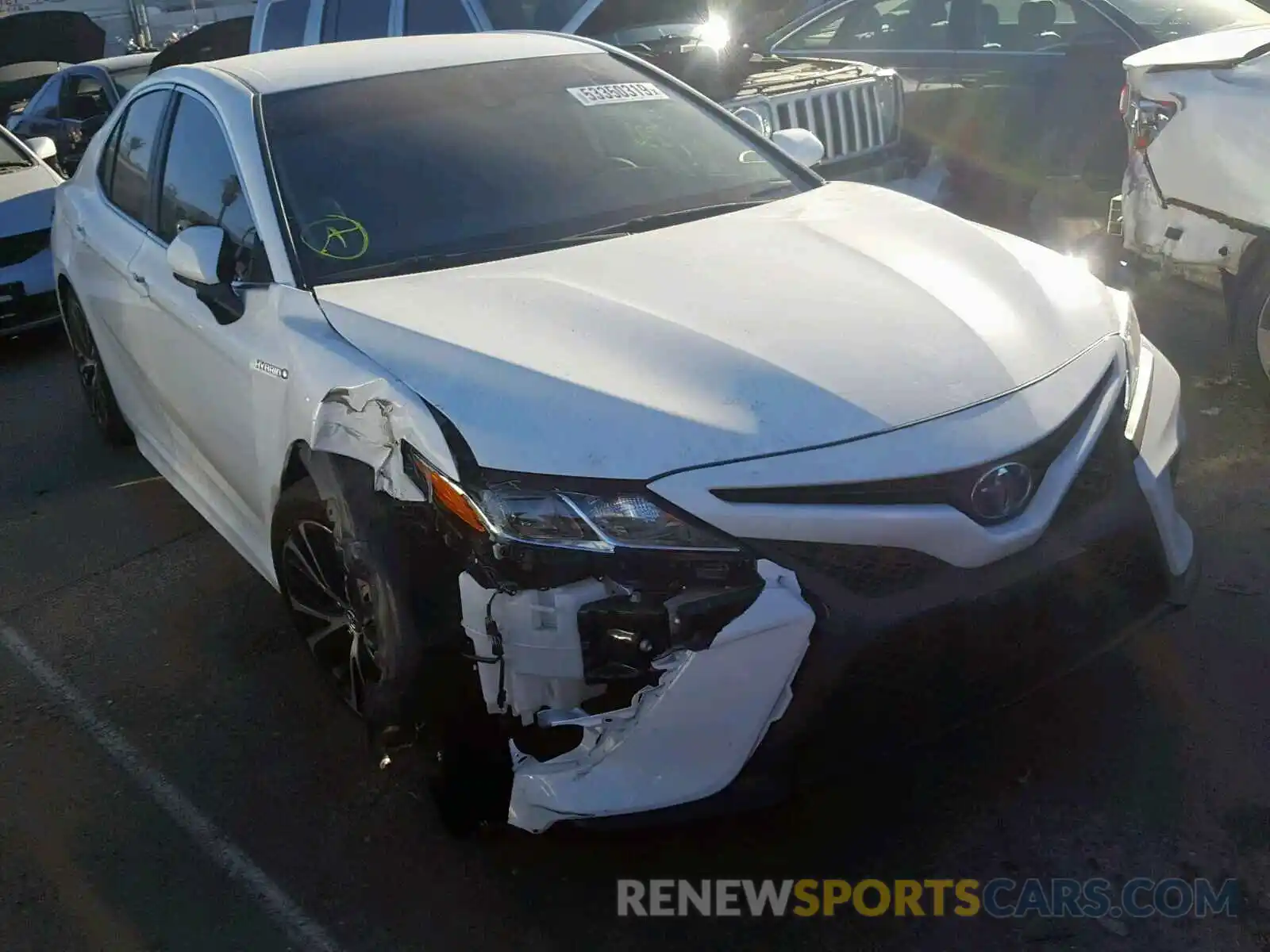 1 Photograph of a damaged car 4T1B21HK1KU514557 TOYOTA CAMRY 2019