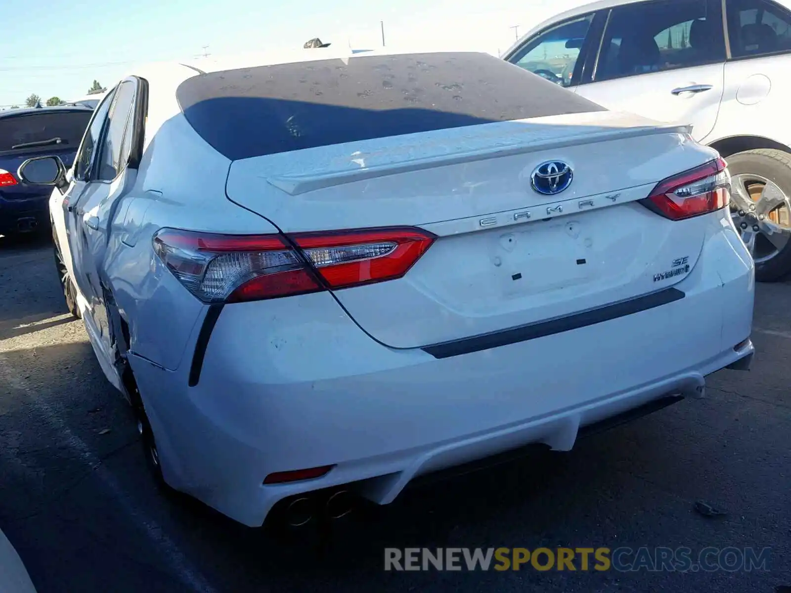 3 Photograph of a damaged car 4T1B21HK1KU514557 TOYOTA CAMRY 2019