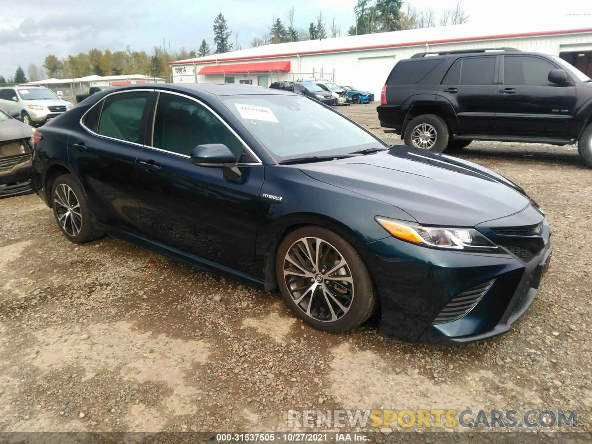 1 Photograph of a damaged car 4T1B21HK1KU516633 TOYOTA CAMRY 2019