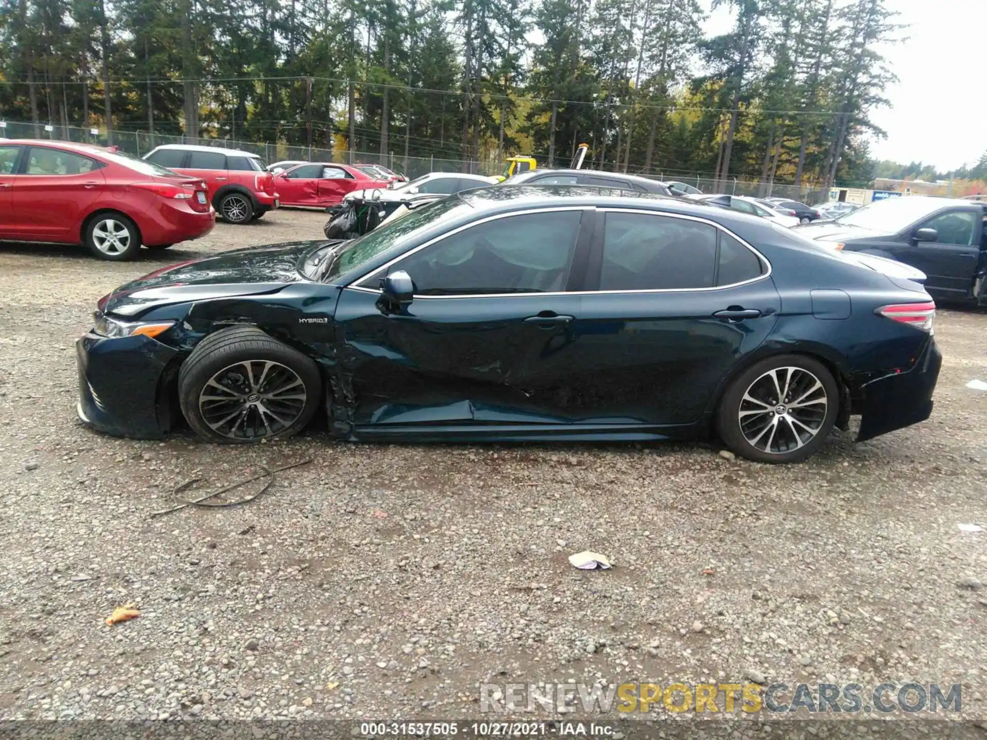 6 Photograph of a damaged car 4T1B21HK1KU516633 TOYOTA CAMRY 2019