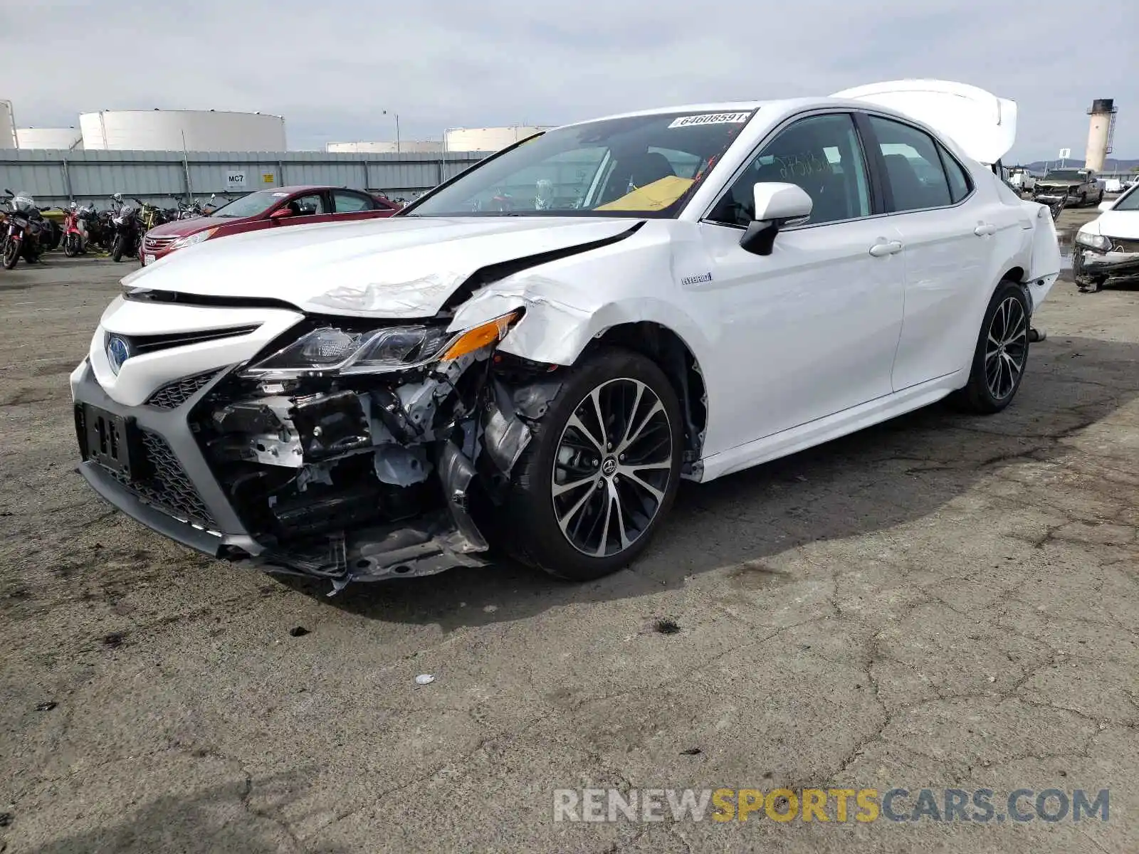 2 Photograph of a damaged car 4T1B21HK1KU519046 TOYOTA CAMRY 2019