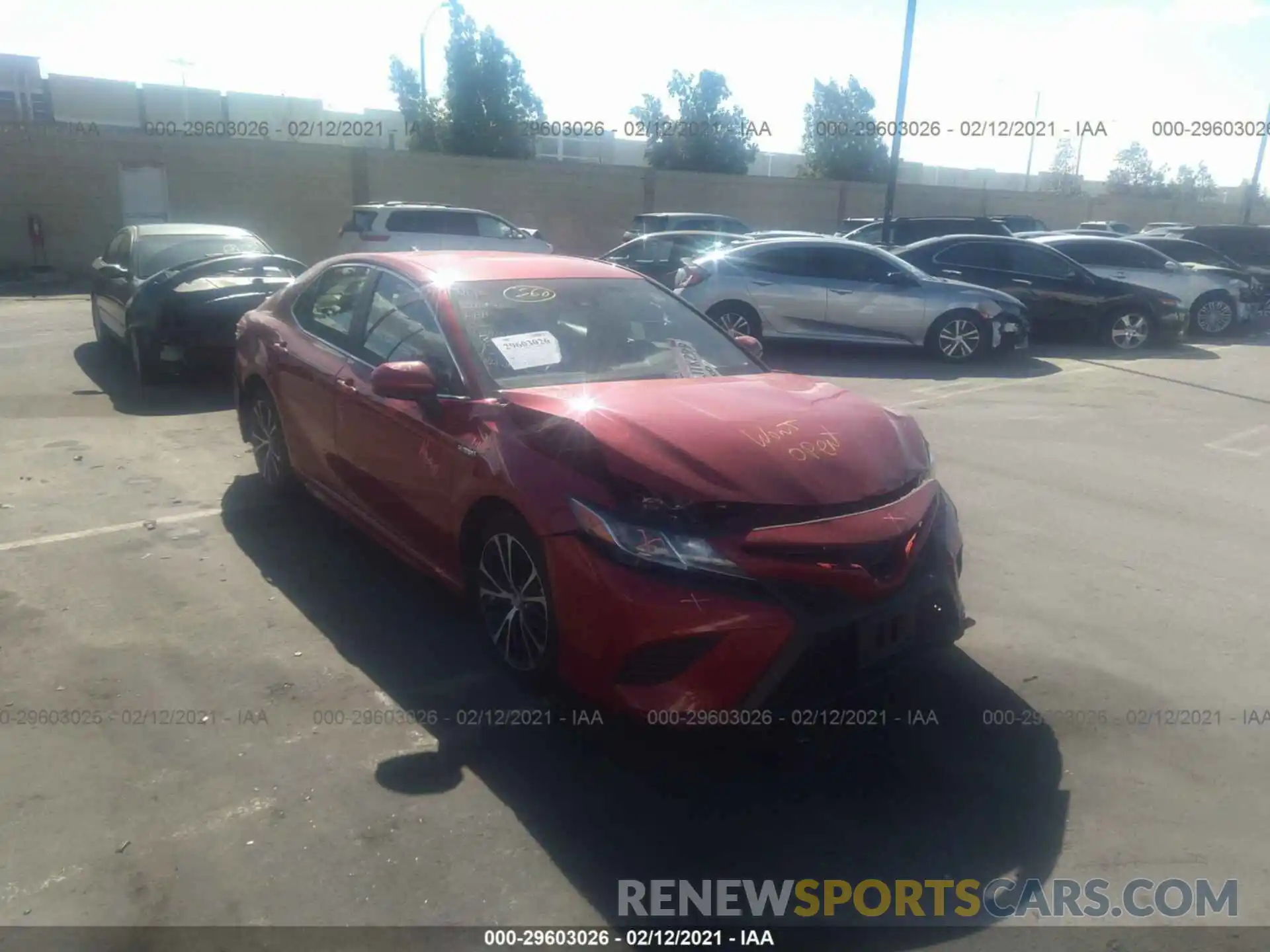 1 Photograph of a damaged car 4T1B21HK2KU010017 TOYOTA CAMRY 2019