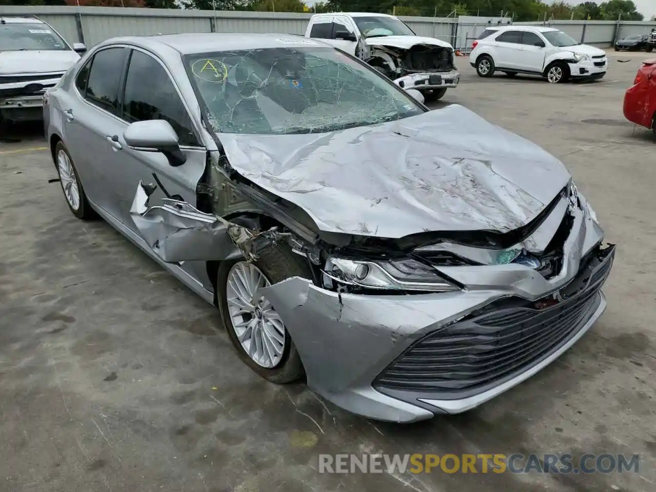 1 Photograph of a damaged car 4T1B21HK2KU011099 TOYOTA CAMRY 2019