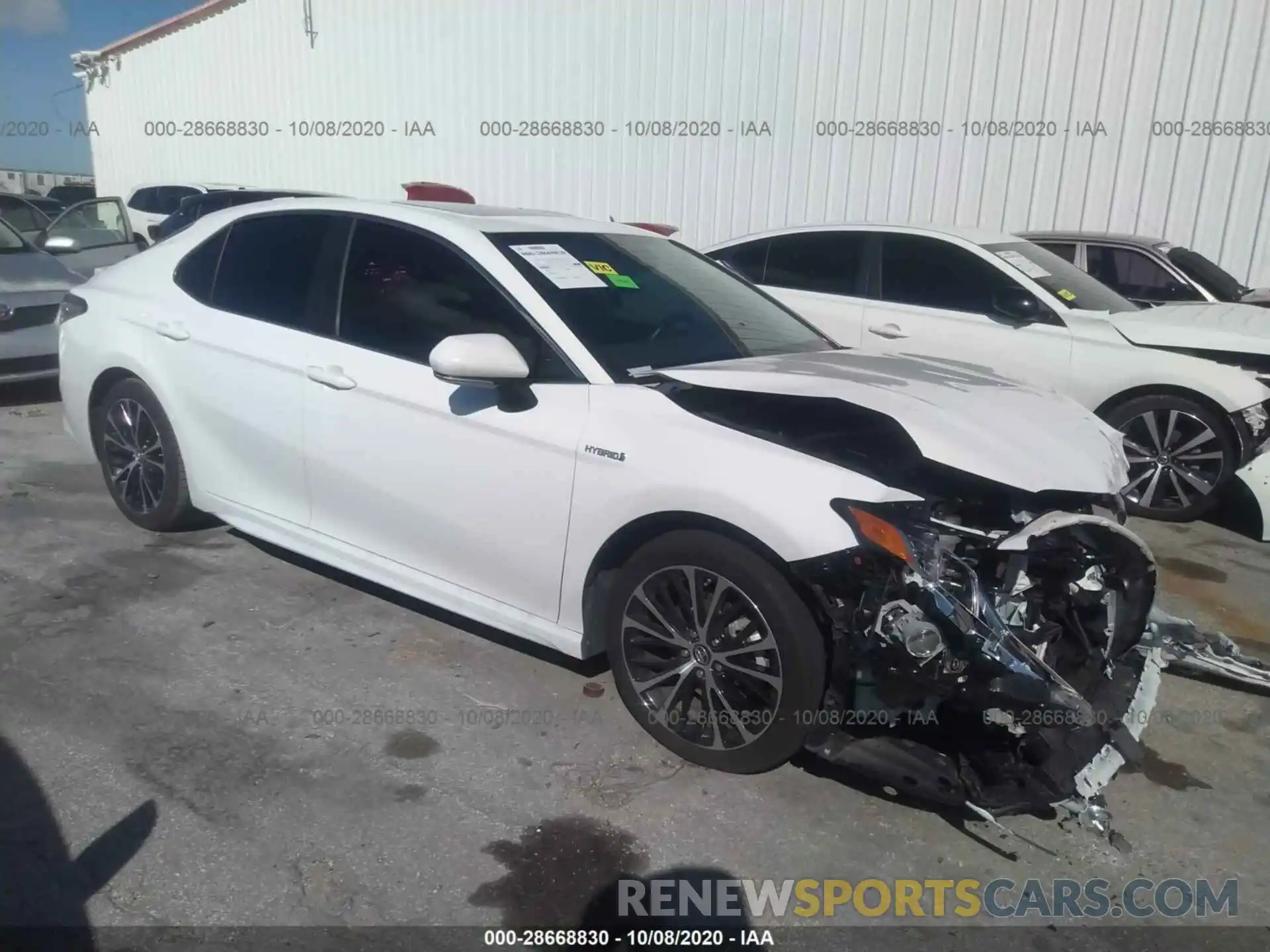 1 Photograph of a damaged car 4T1B21HK2KU011135 TOYOTA CAMRY 2019