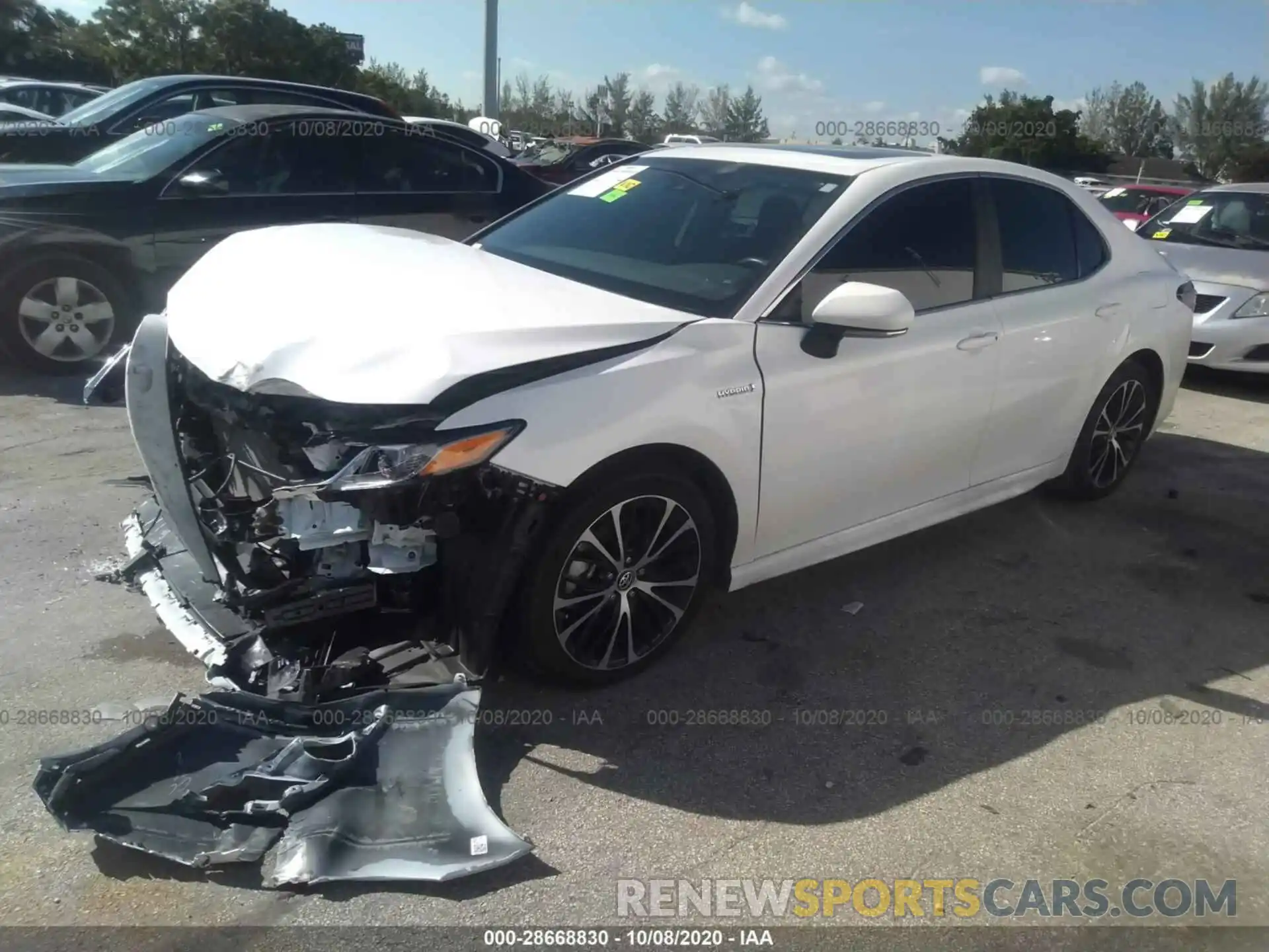 2 Photograph of a damaged car 4T1B21HK2KU011135 TOYOTA CAMRY 2019