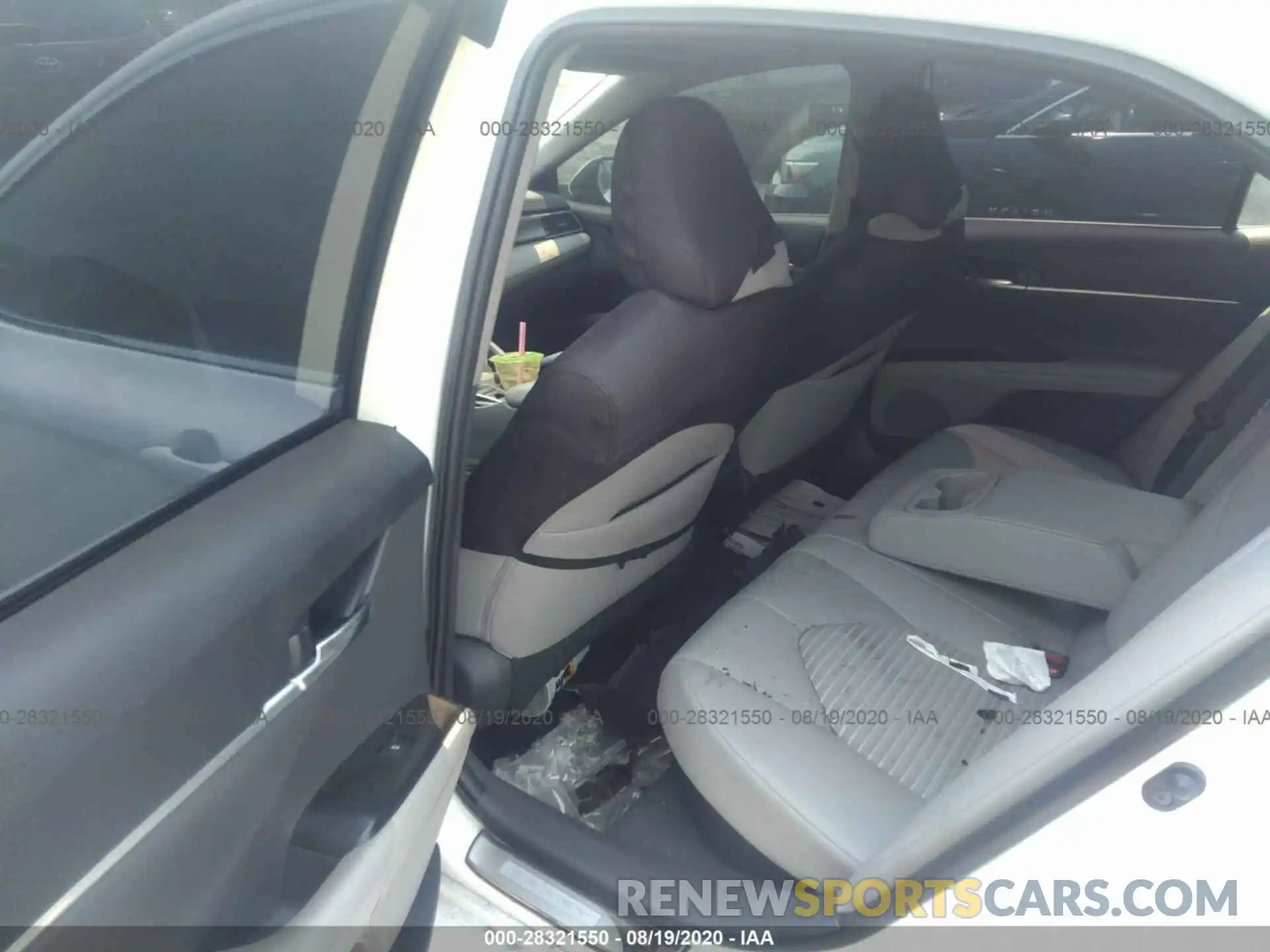 8 Photograph of a damaged car 4T1B21HK2KU011247 TOYOTA CAMRY 2019