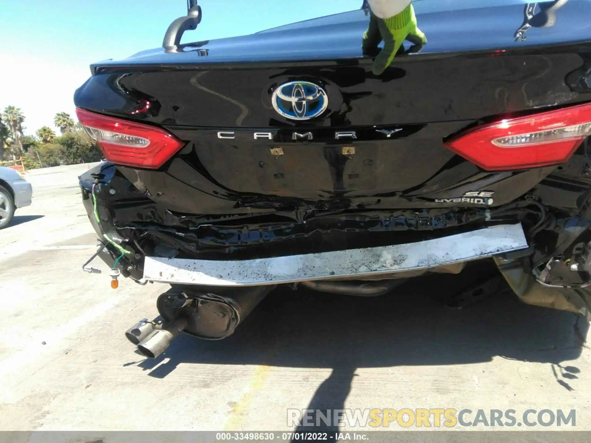 6 Photograph of a damaged car 4T1B21HK2KU012205 TOYOTA CAMRY 2019