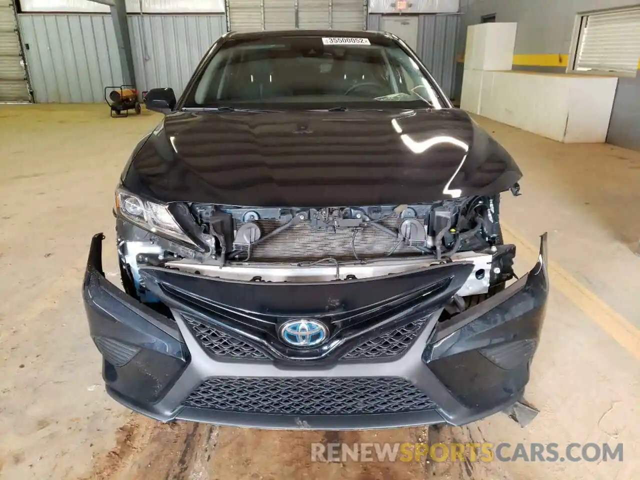 9 Photograph of a damaged car 4T1B21HK2KU012799 TOYOTA CAMRY 2019