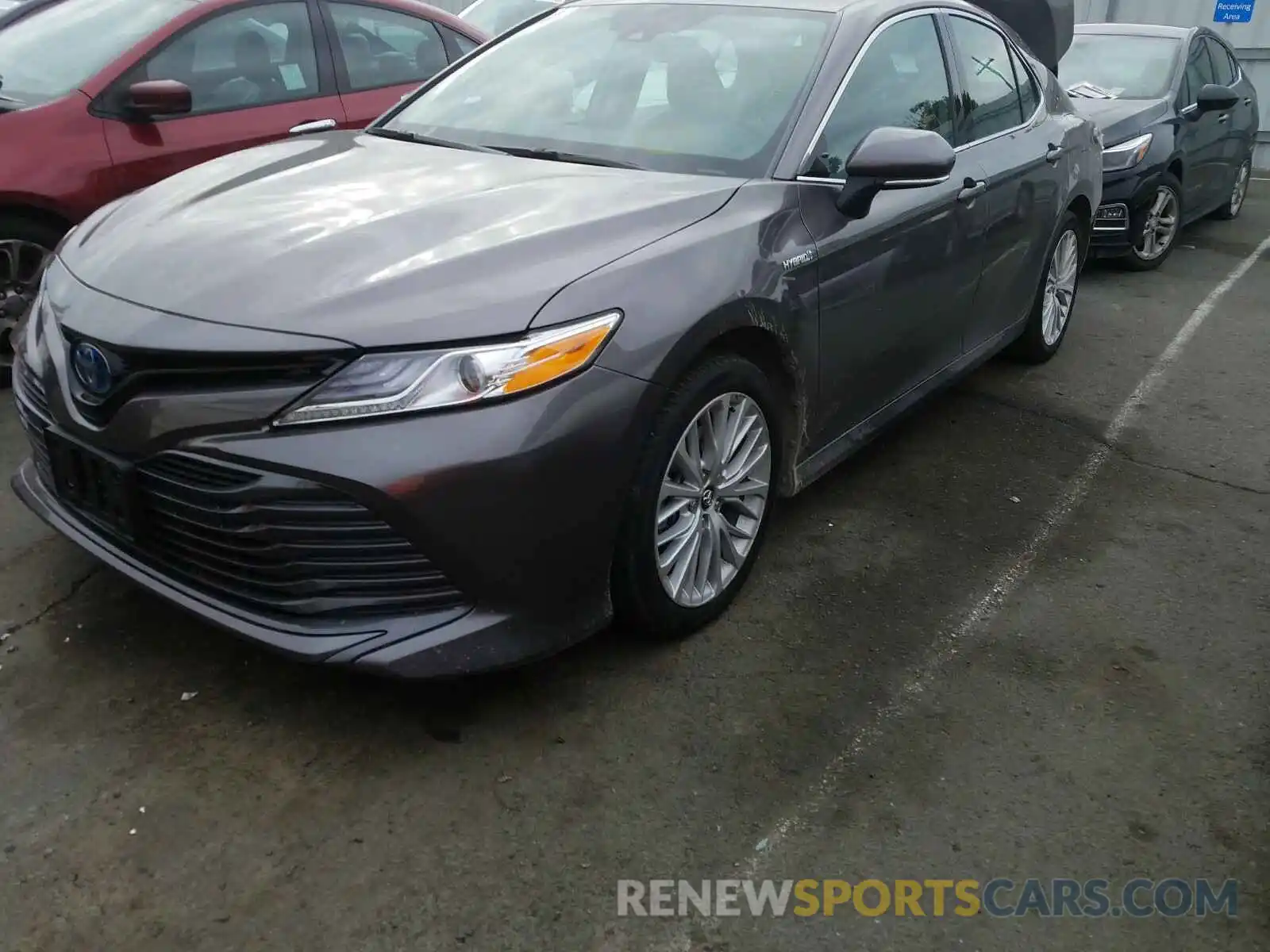 2 Photograph of a damaged car 4T1B21HK2KU013130 TOYOTA CAMRY 2019