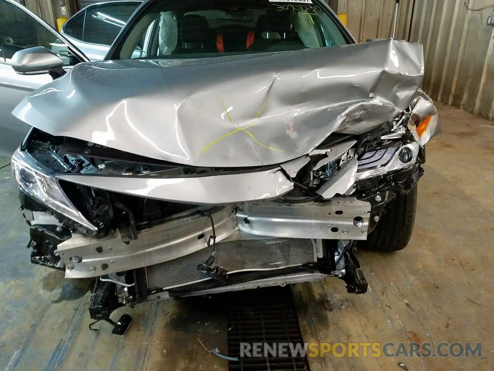 7 Photograph of a damaged car 4T1B21HK2KU013435 TOYOTA CAMRY 2019