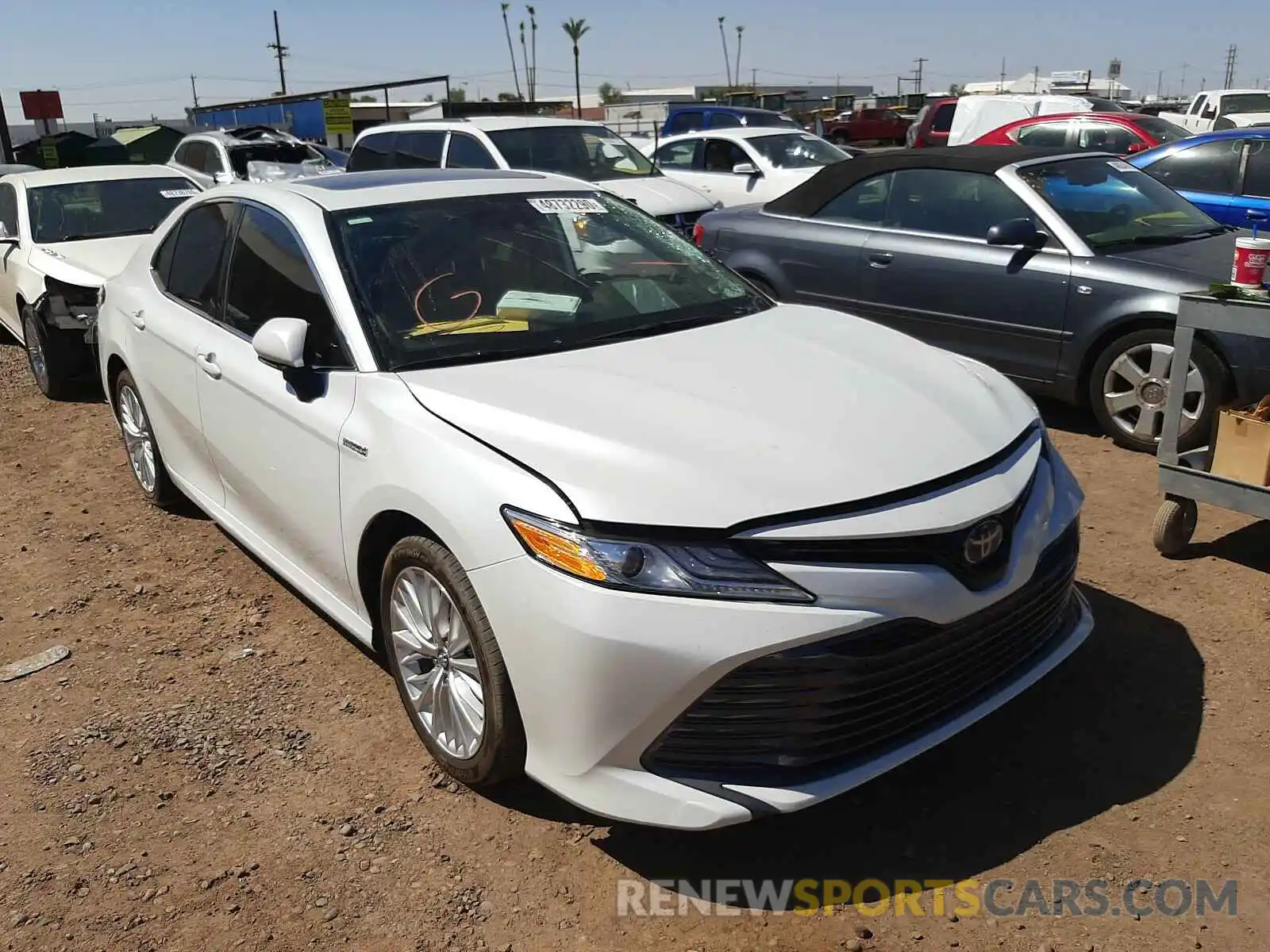 1 Photograph of a damaged car 4T1B21HK2KU014343 TOYOTA CAMRY 2019