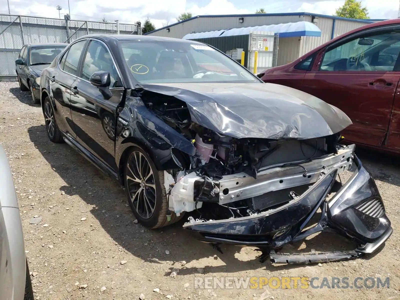 1 Photograph of a damaged car 4T1B21HK2KU014505 TOYOTA CAMRY 2019