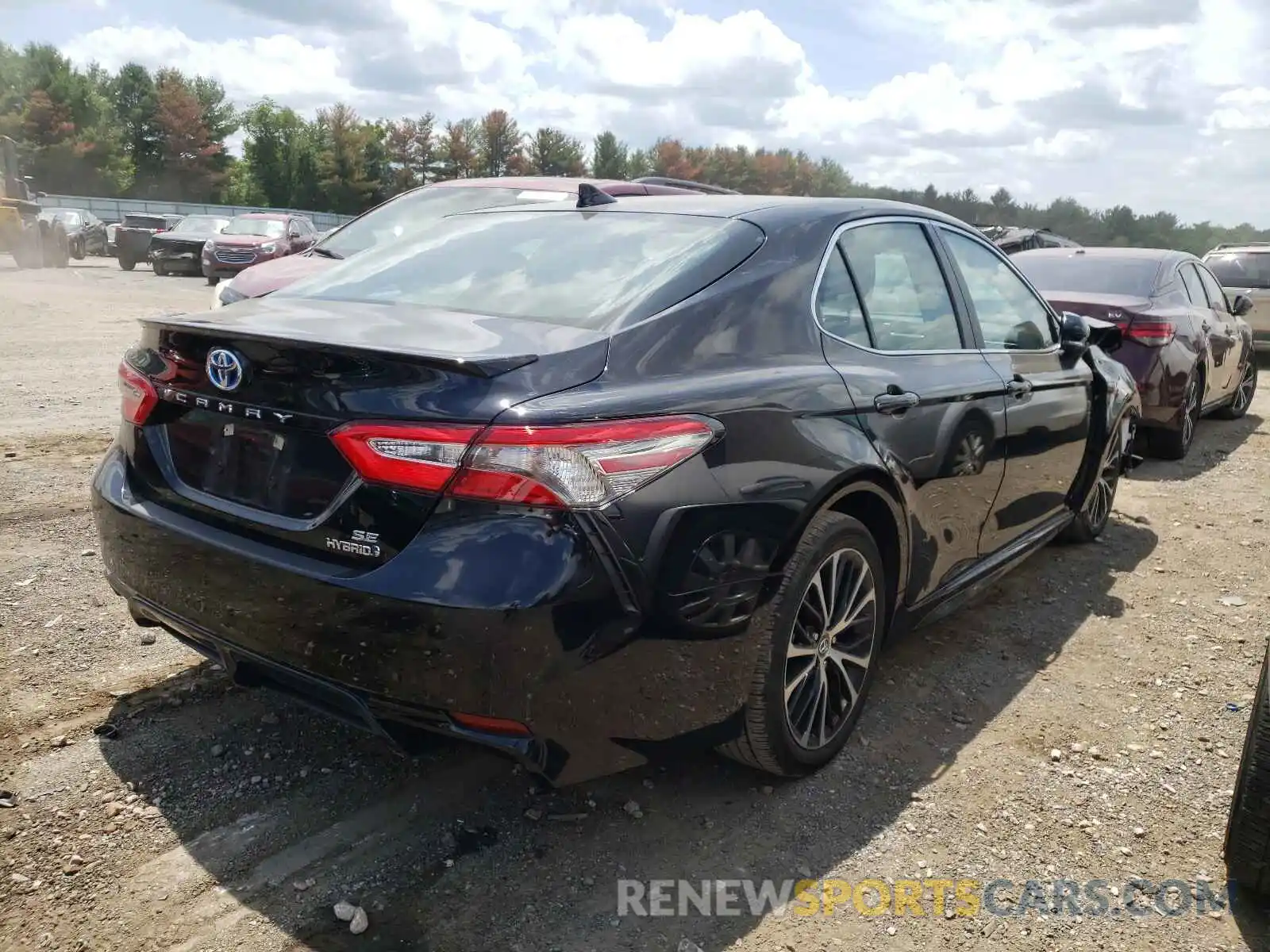 4 Photograph of a damaged car 4T1B21HK2KU014505 TOYOTA CAMRY 2019