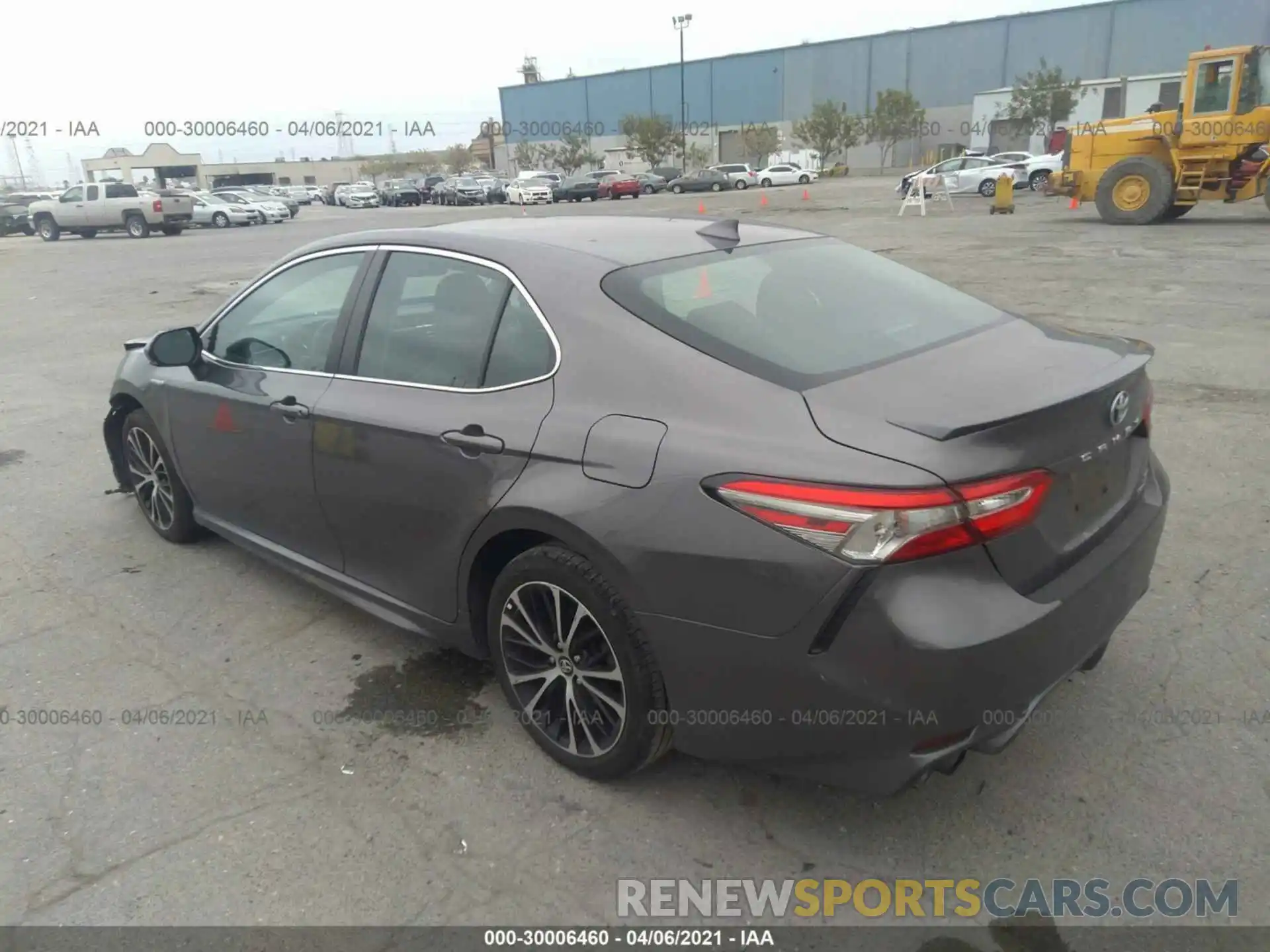 3 Photograph of a damaged car 4T1B21HK2KU515359 TOYOTA CAMRY 2019